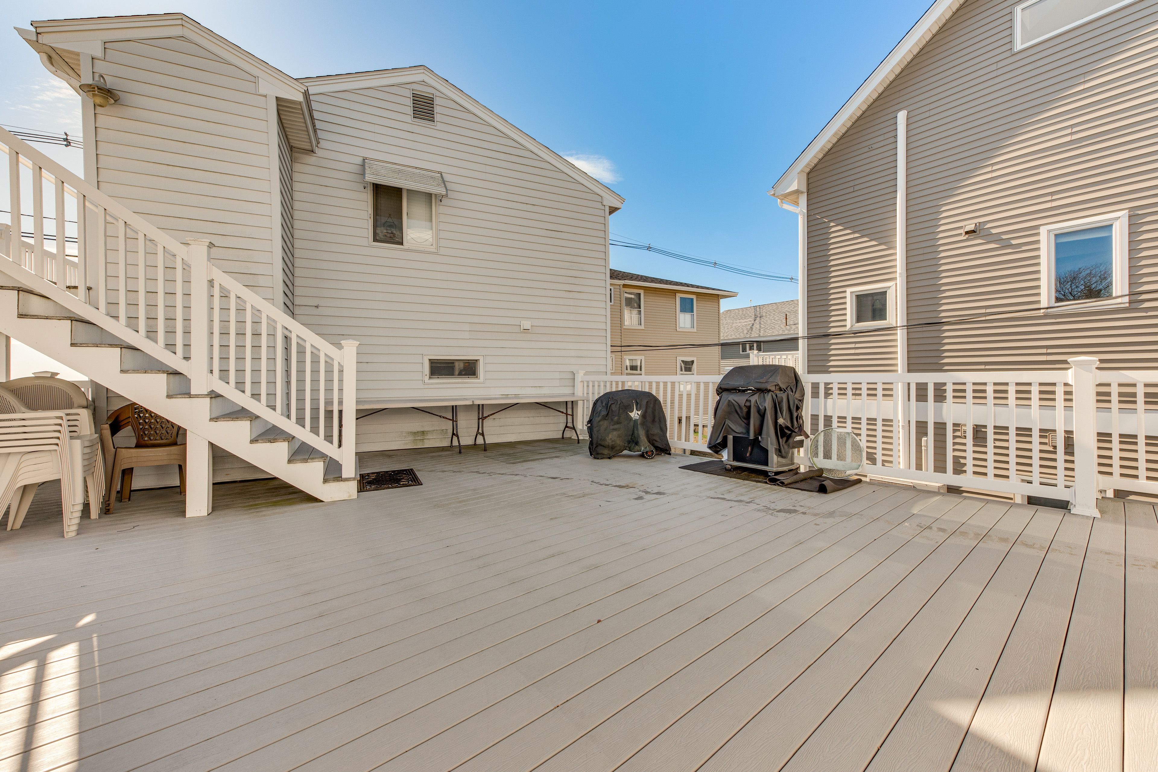 Community Deck | Gas Grills