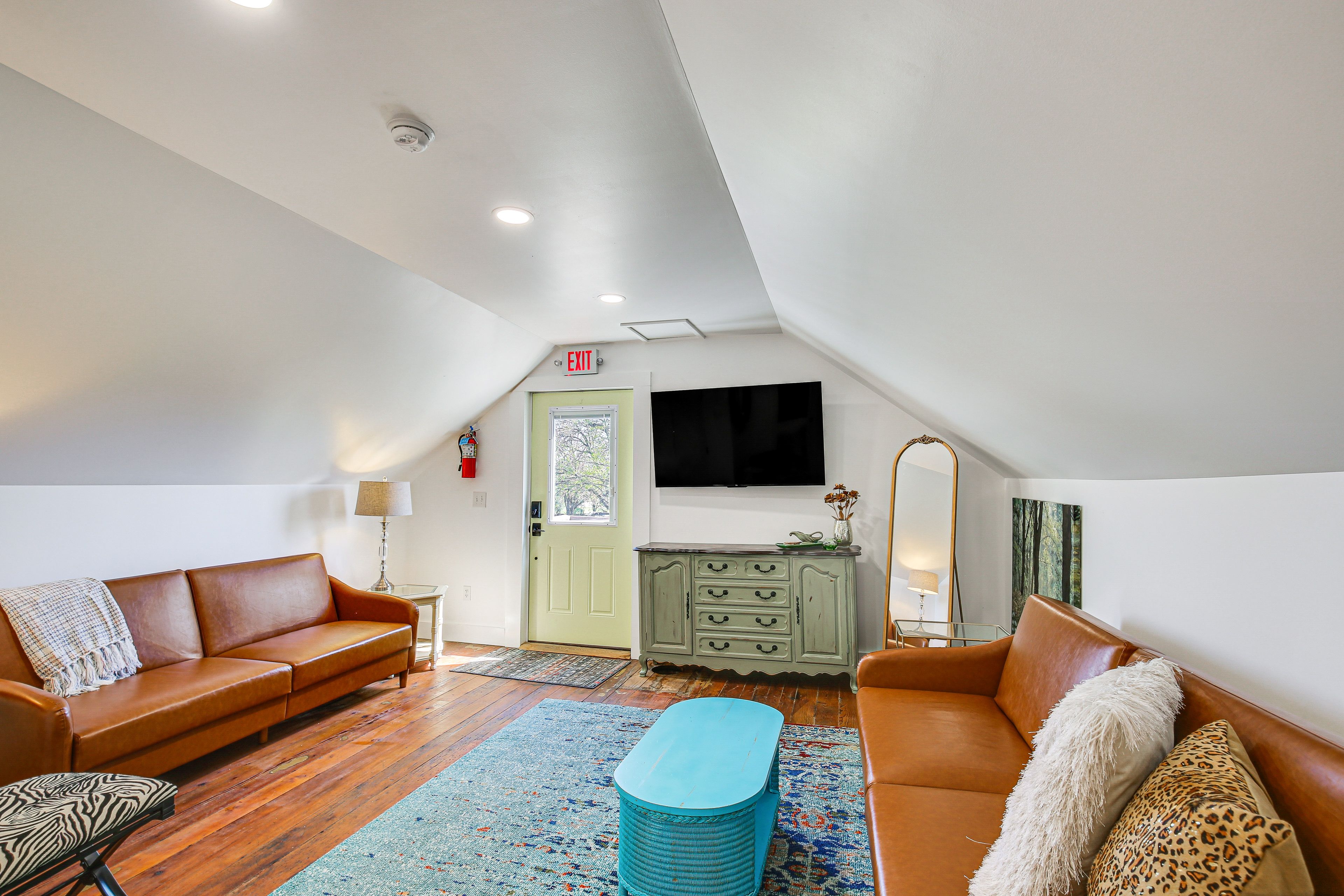 New Melle Vacation Rental | 1BR | 1BA | 1,300 Sq Ft | Stairs Required
