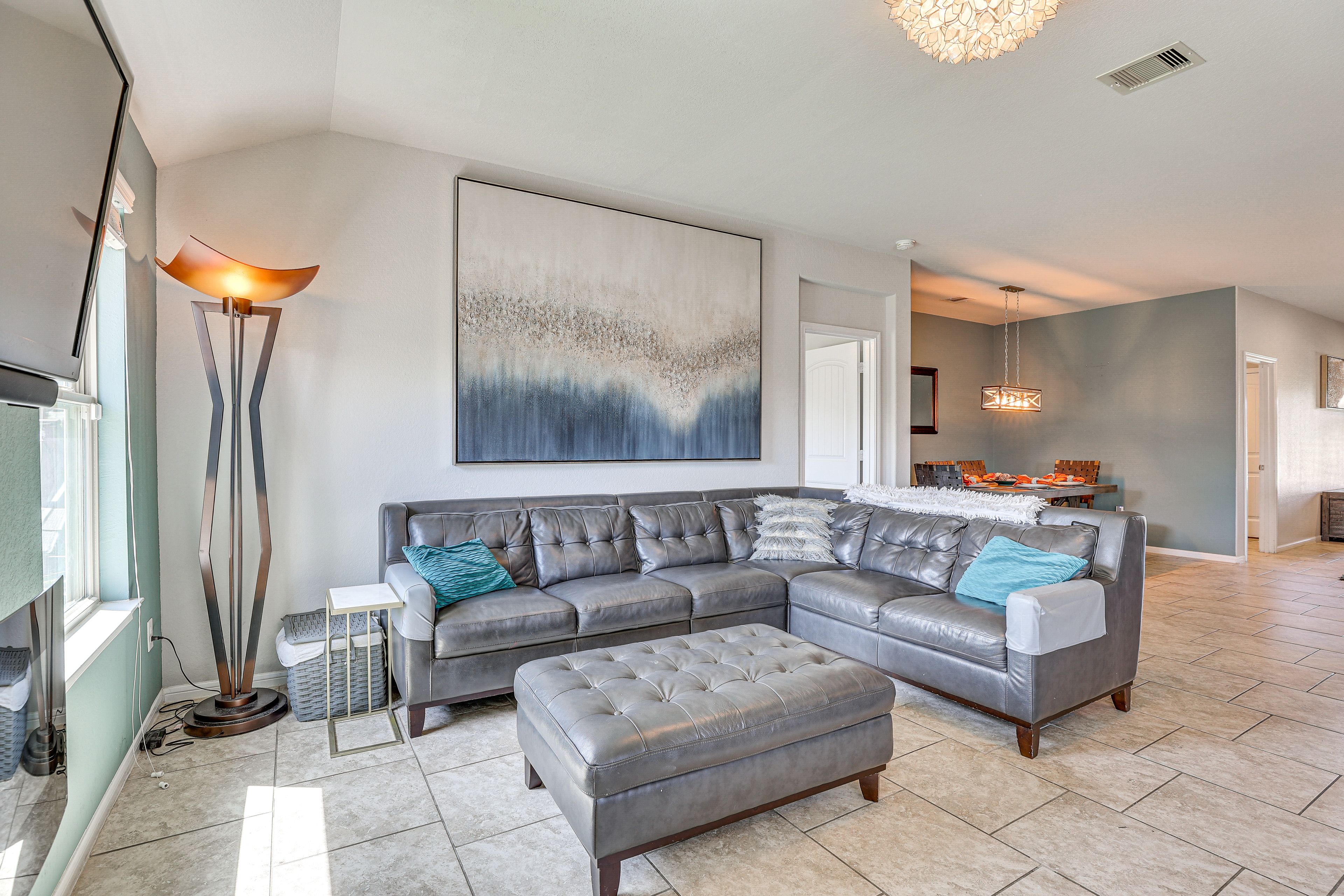 Living Room | Central A/C & Heating