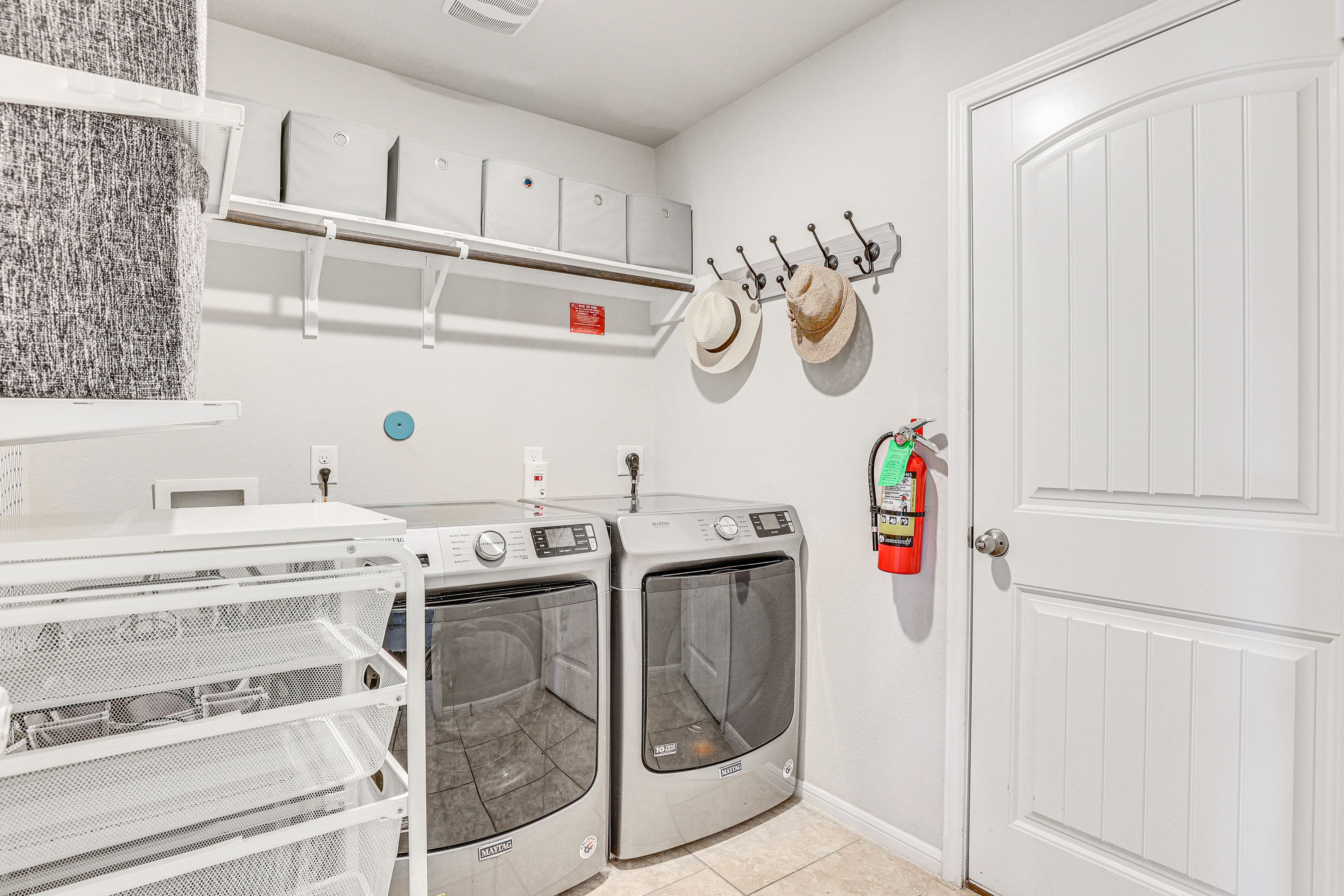 Laundry Room | Washer & Dryer