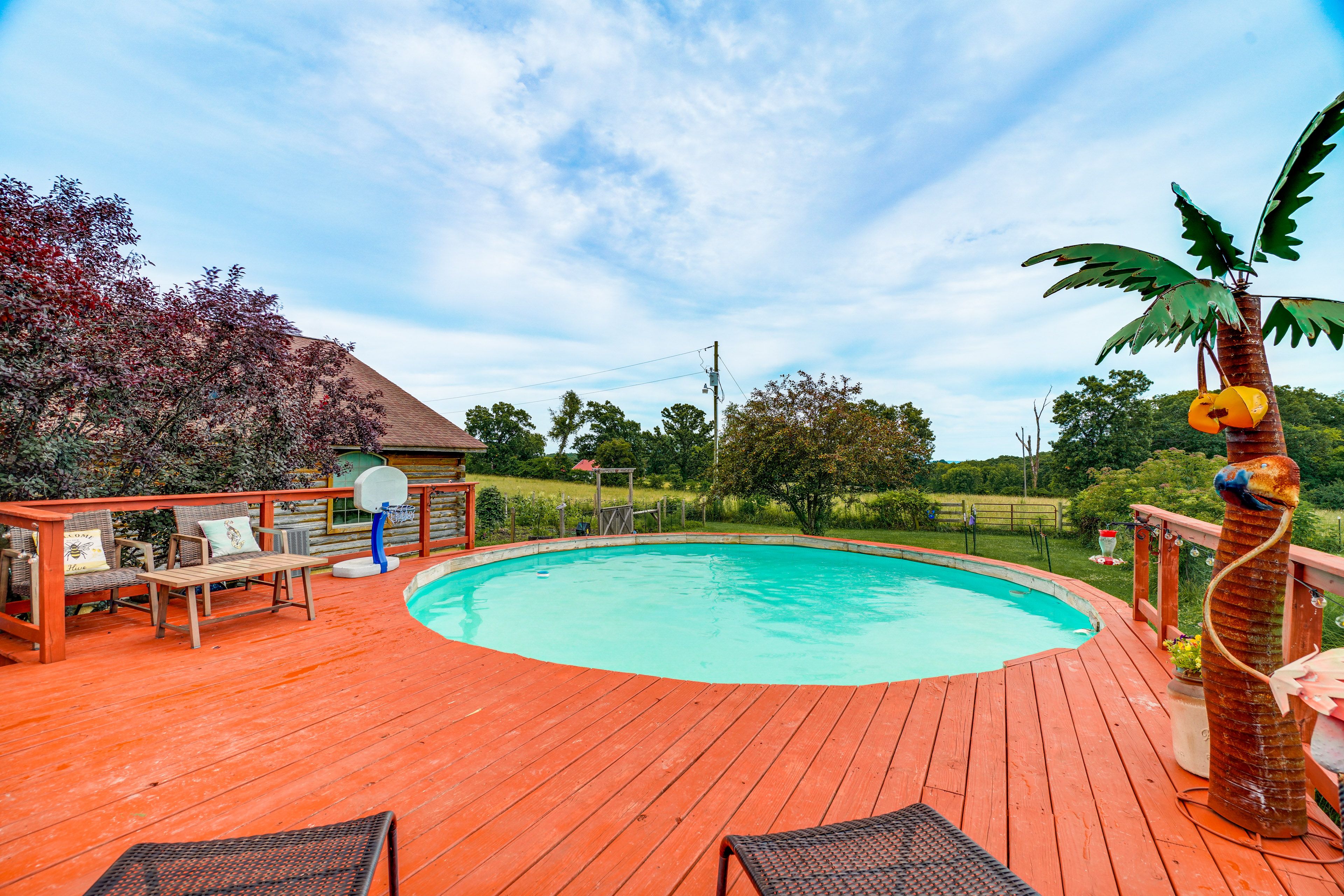 Seasonal Pool (Open Memorial Day-Sept 30) | Deck | Loungers | Spacious Yard