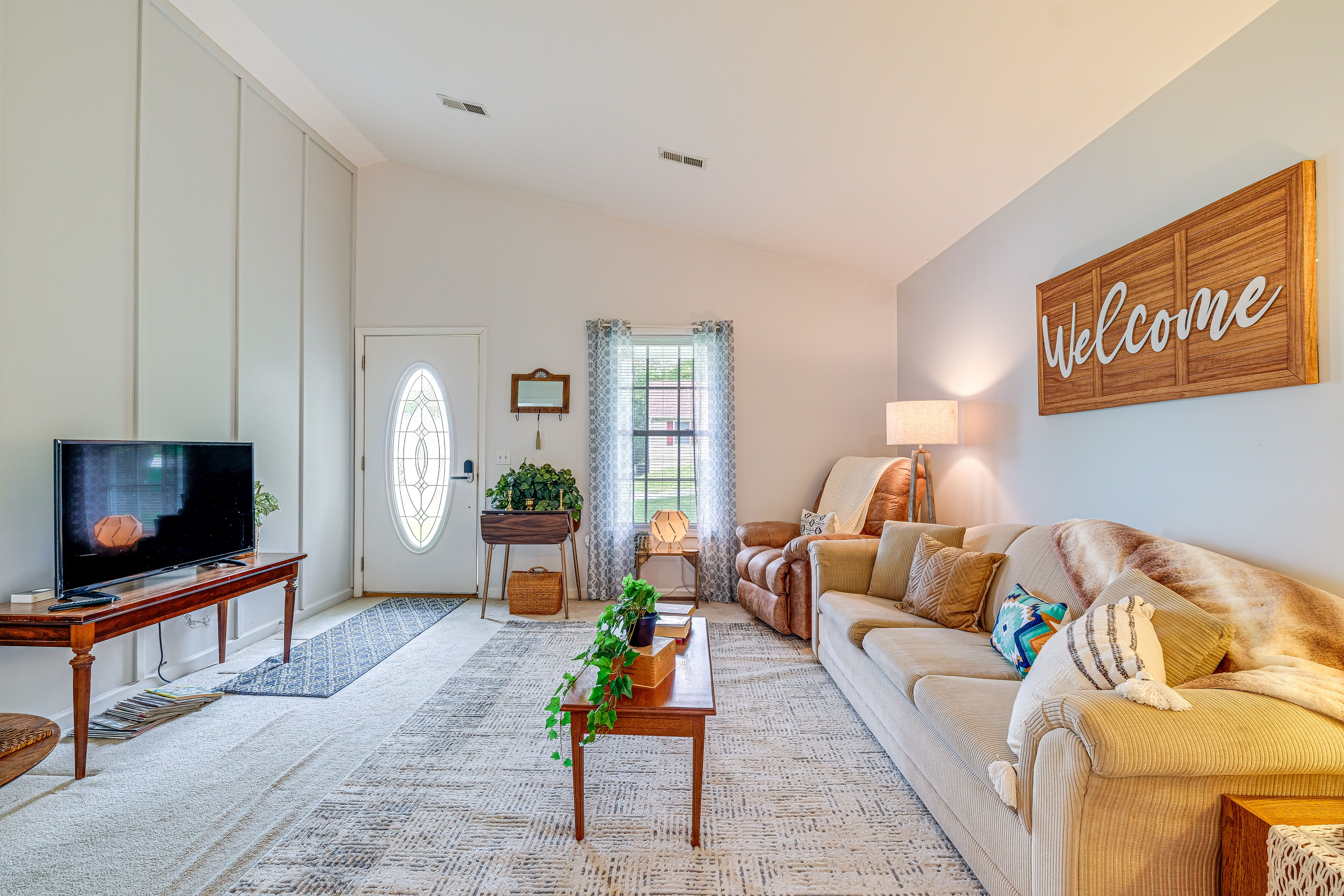 Living Room | Queen Sleeper Sofa | Smart TV