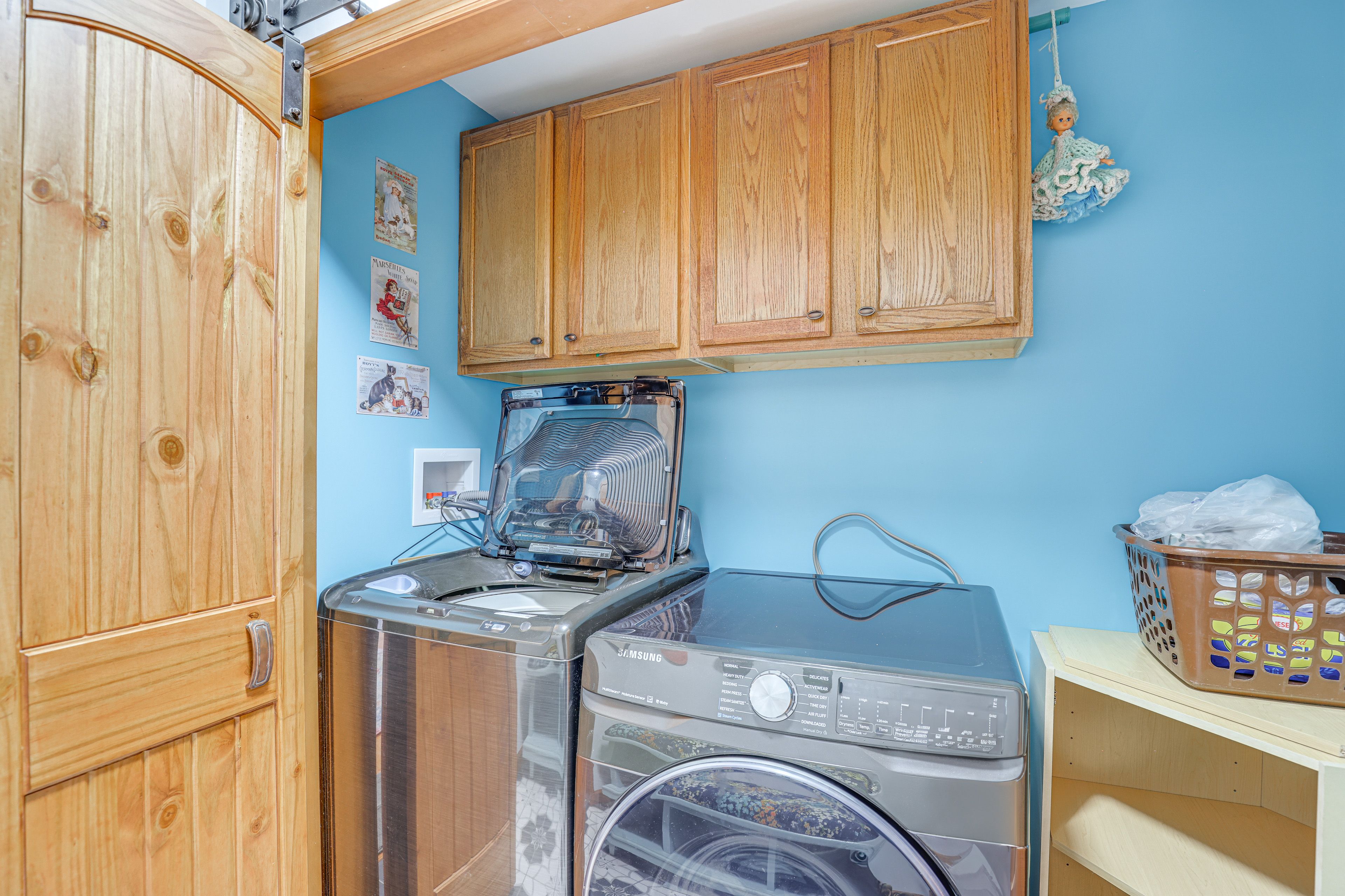 Laundry Area | Washer/Dryer | Trash Bags/Paper Towels