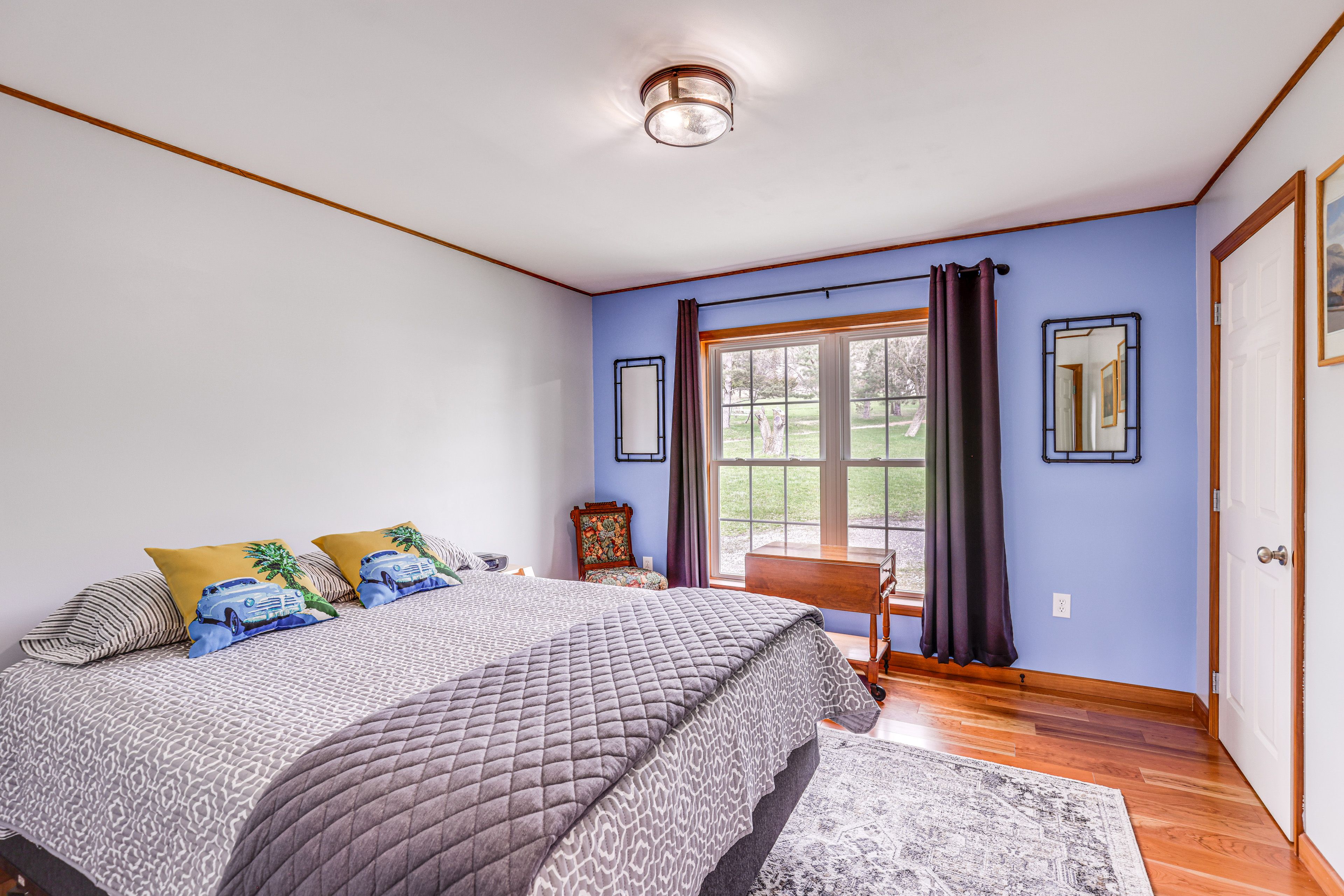 Bedroom 2 | Queen Bed