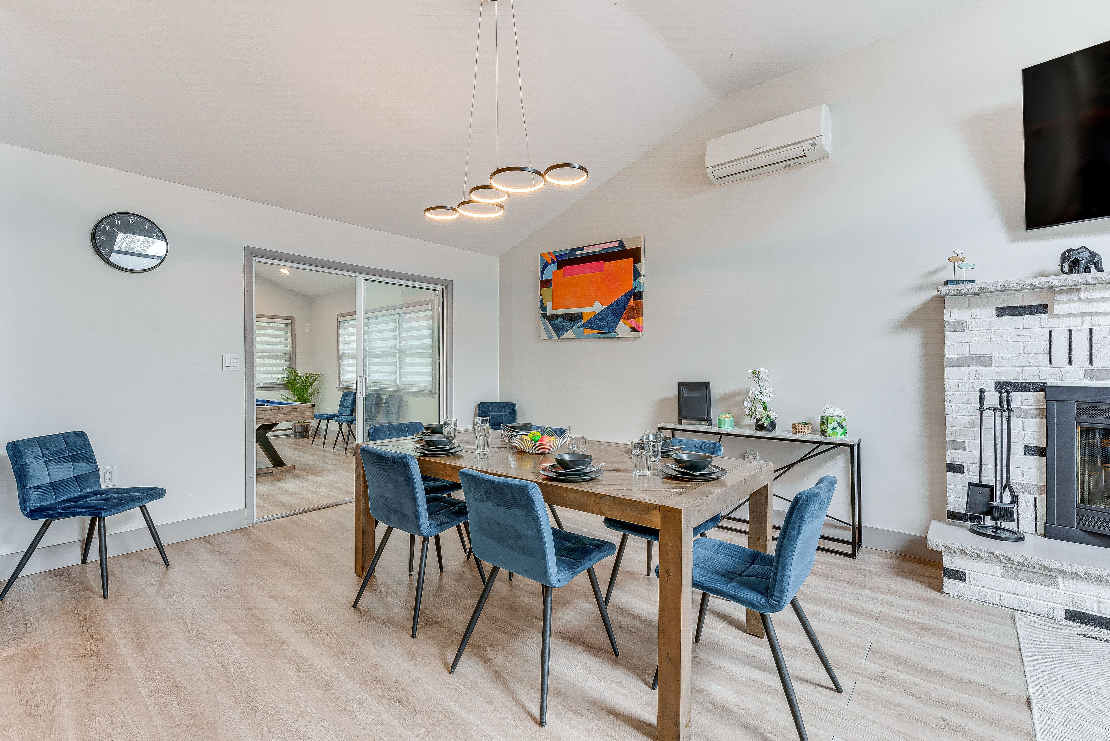 Dining Area | Dishware & Flatware Provided | Upper Level