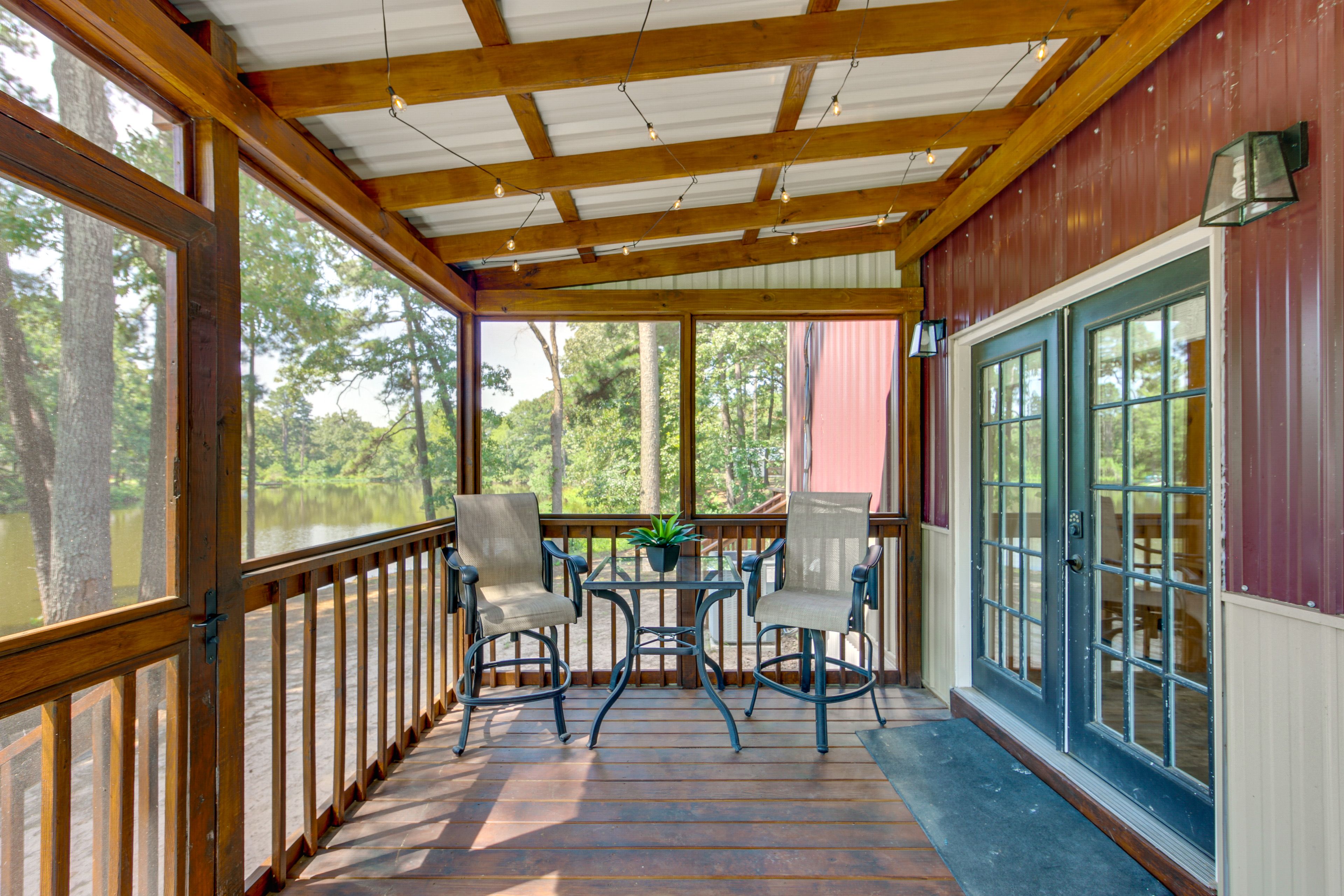 Screened Porch | Patio Furniture