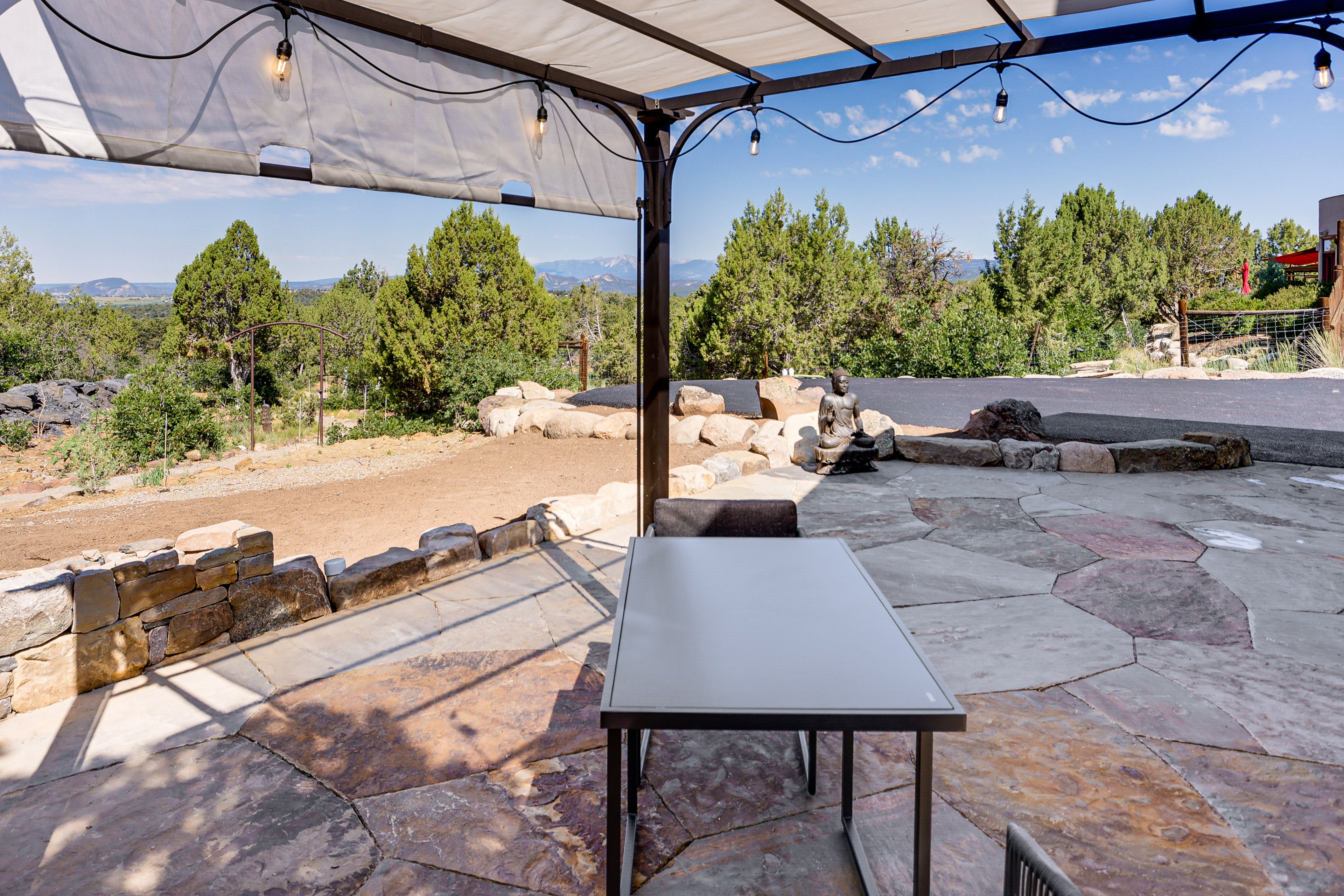 Private Patio | Outdoor Dining Area