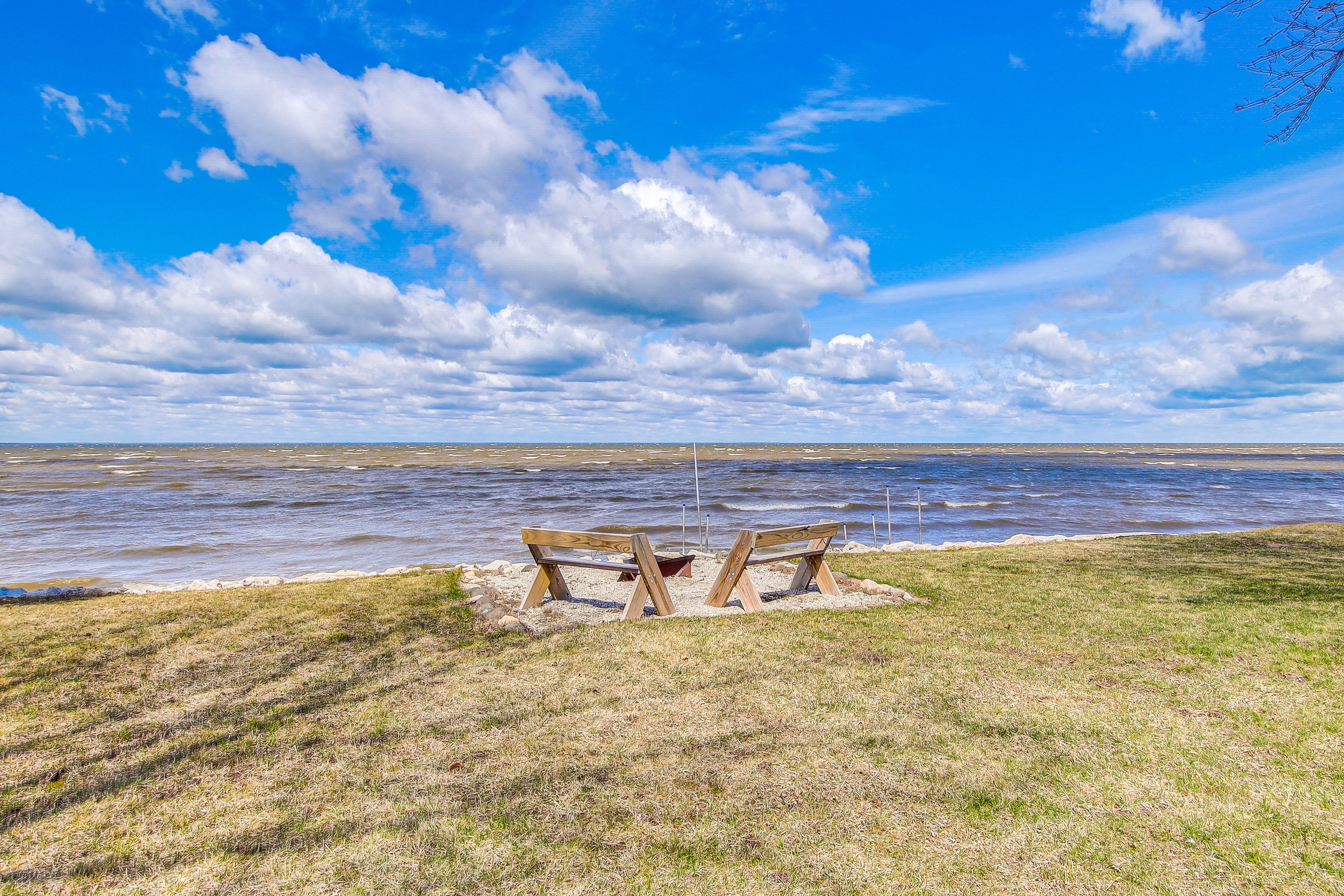 Bayfront View | Private Sand Beach | Swimming On-Site | Fire Pit