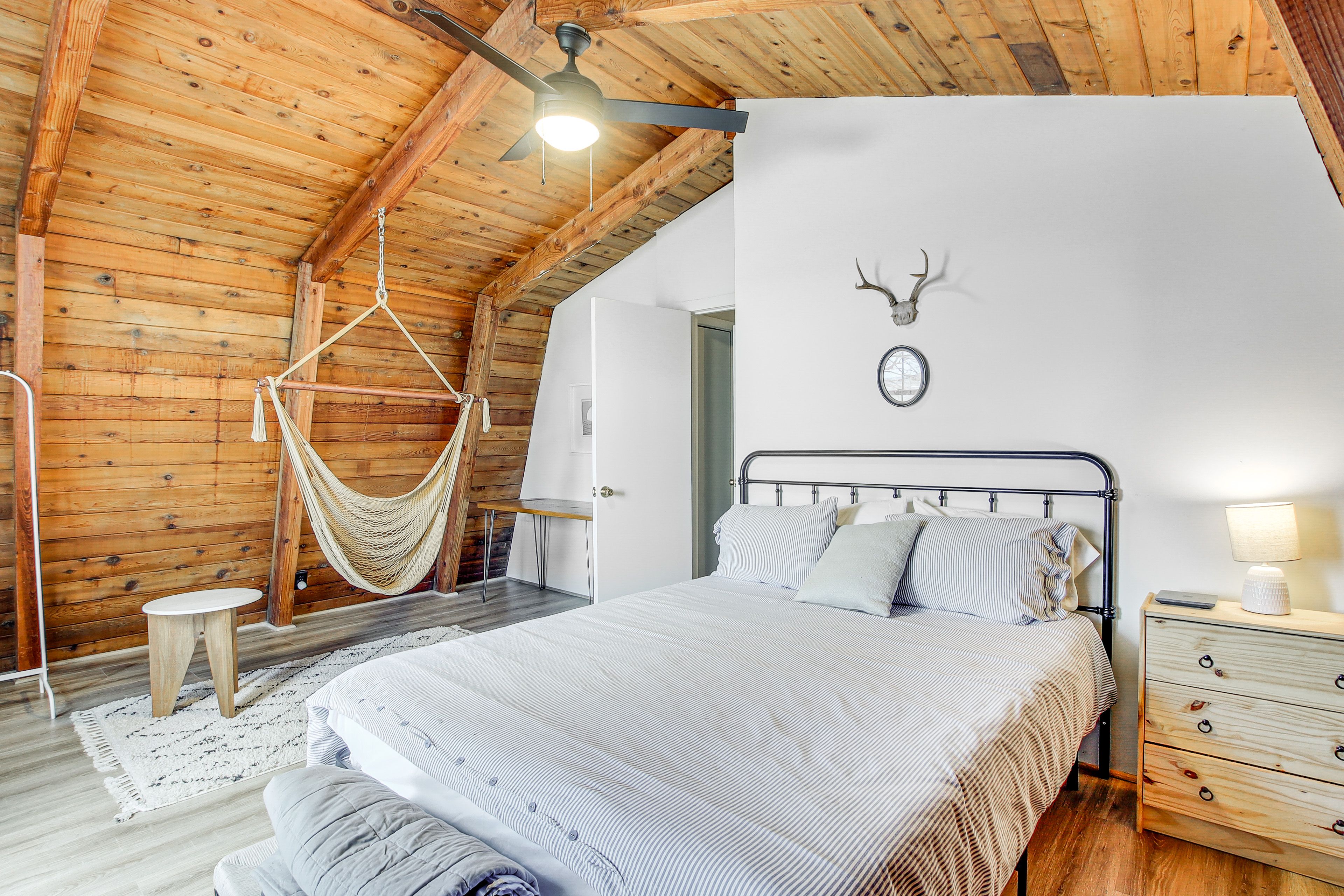 Bedroom 1 | Queen Bed | Linens Provided | 2nd Floor