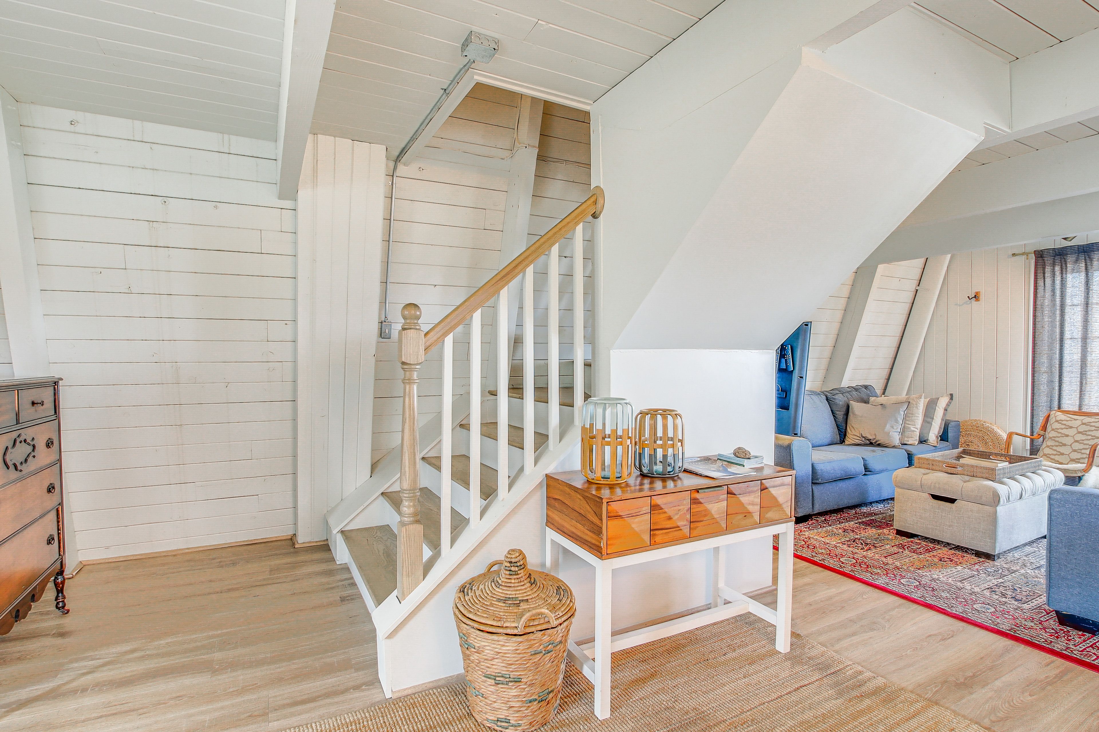 Stairs to 2nd Floor