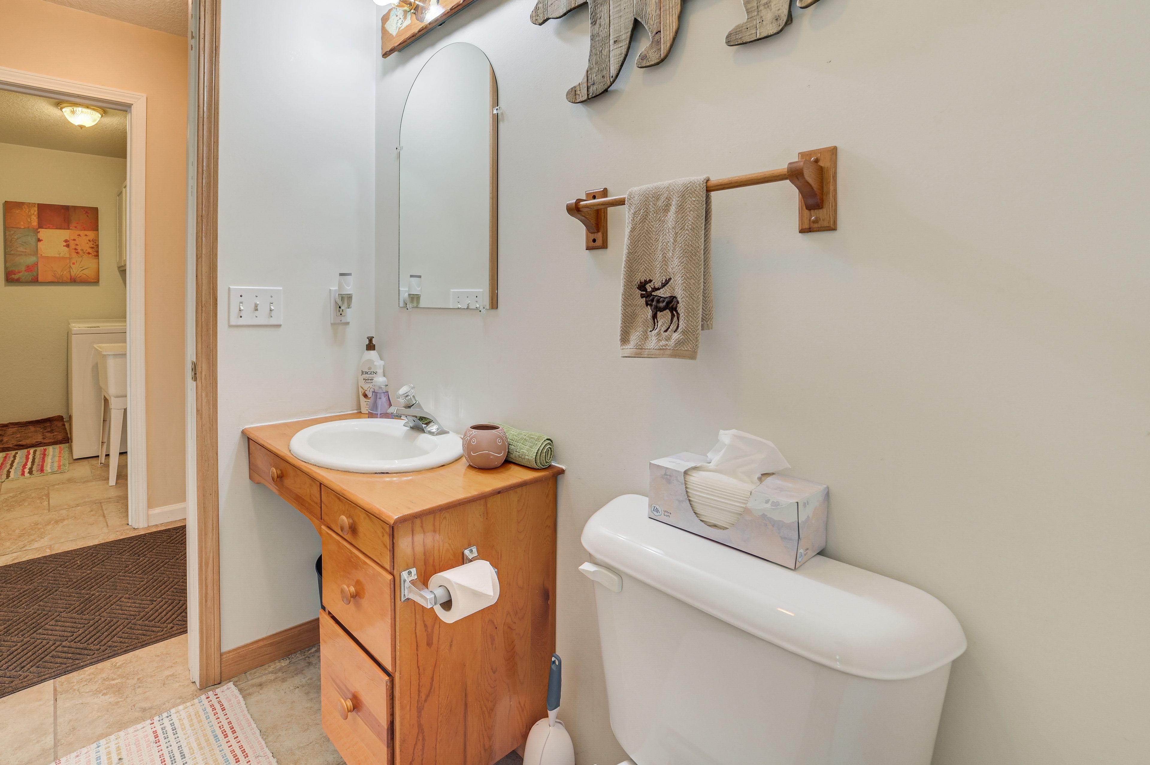 Half Bathroom | 1st Floor