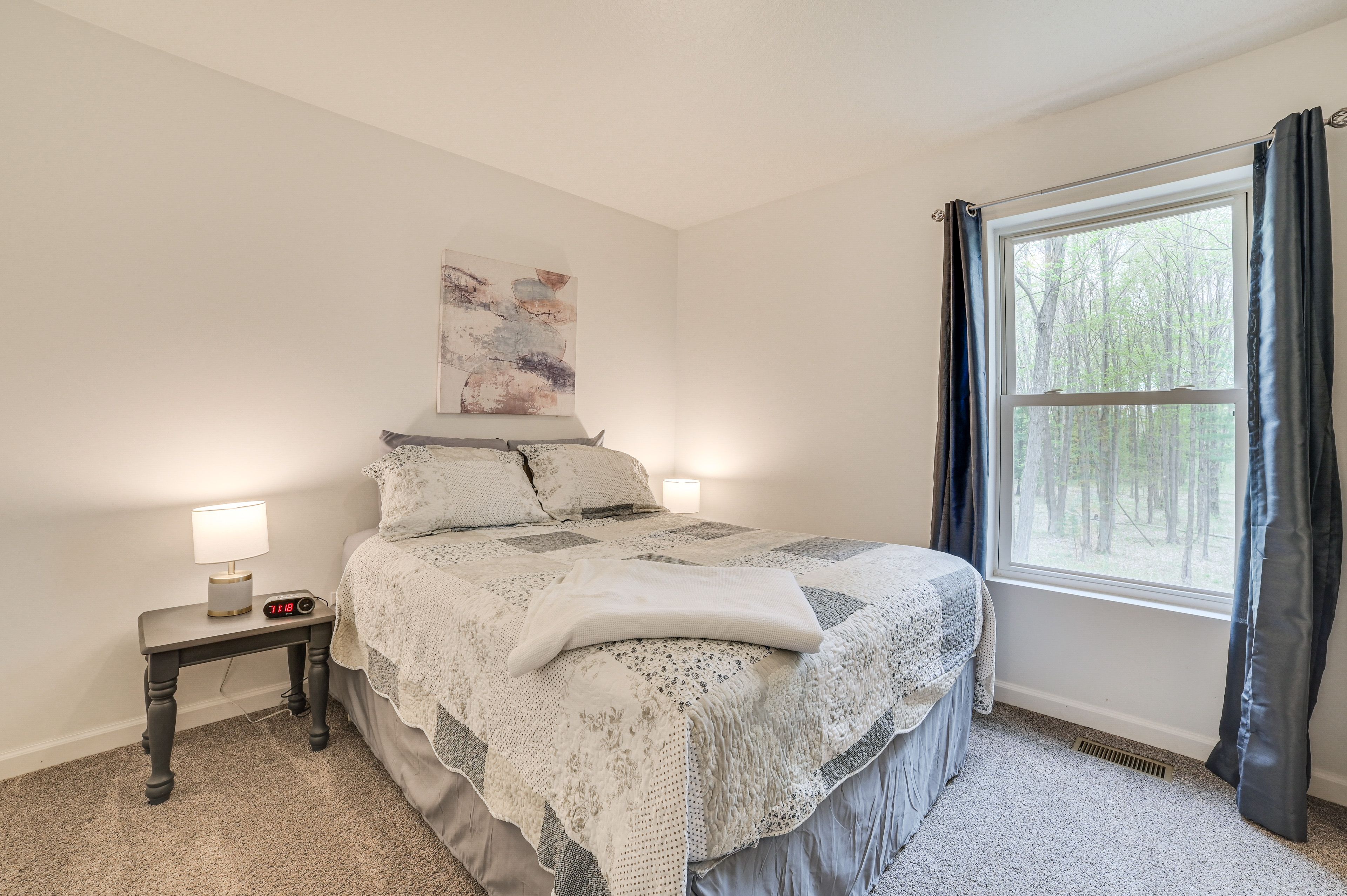 Bedroom 3 | Queen Bed | 2nd Floor