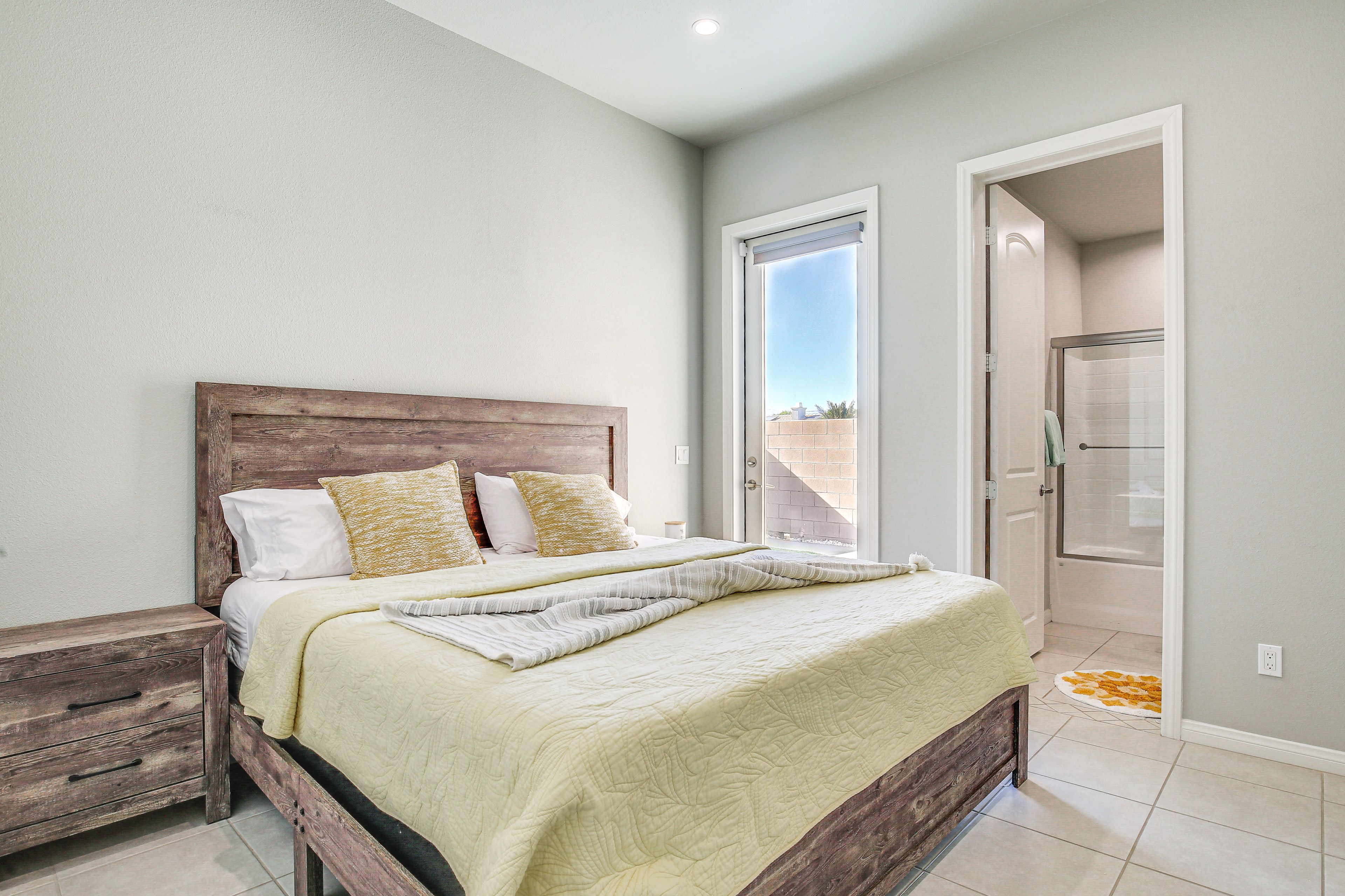 Bedroom 2 | King Bed | Linens Provided