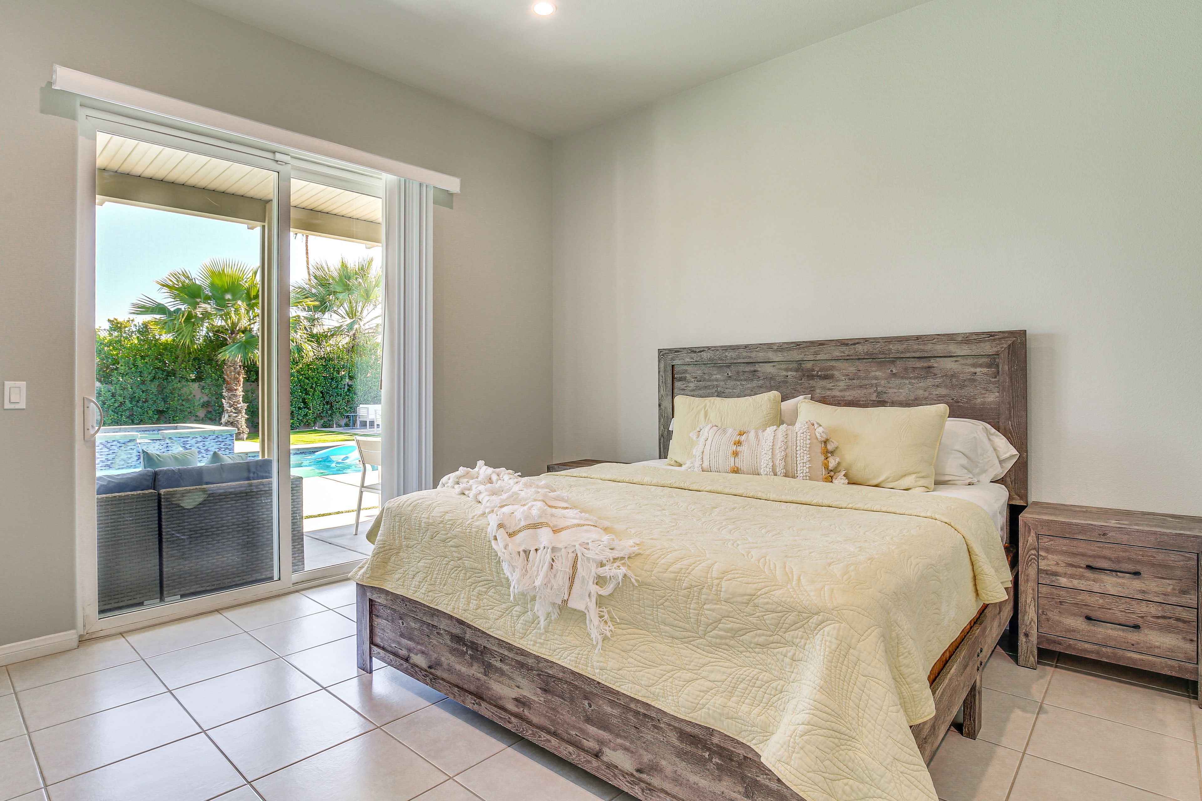 Bedroom 1 | King Bed | En-Suite Bathroom