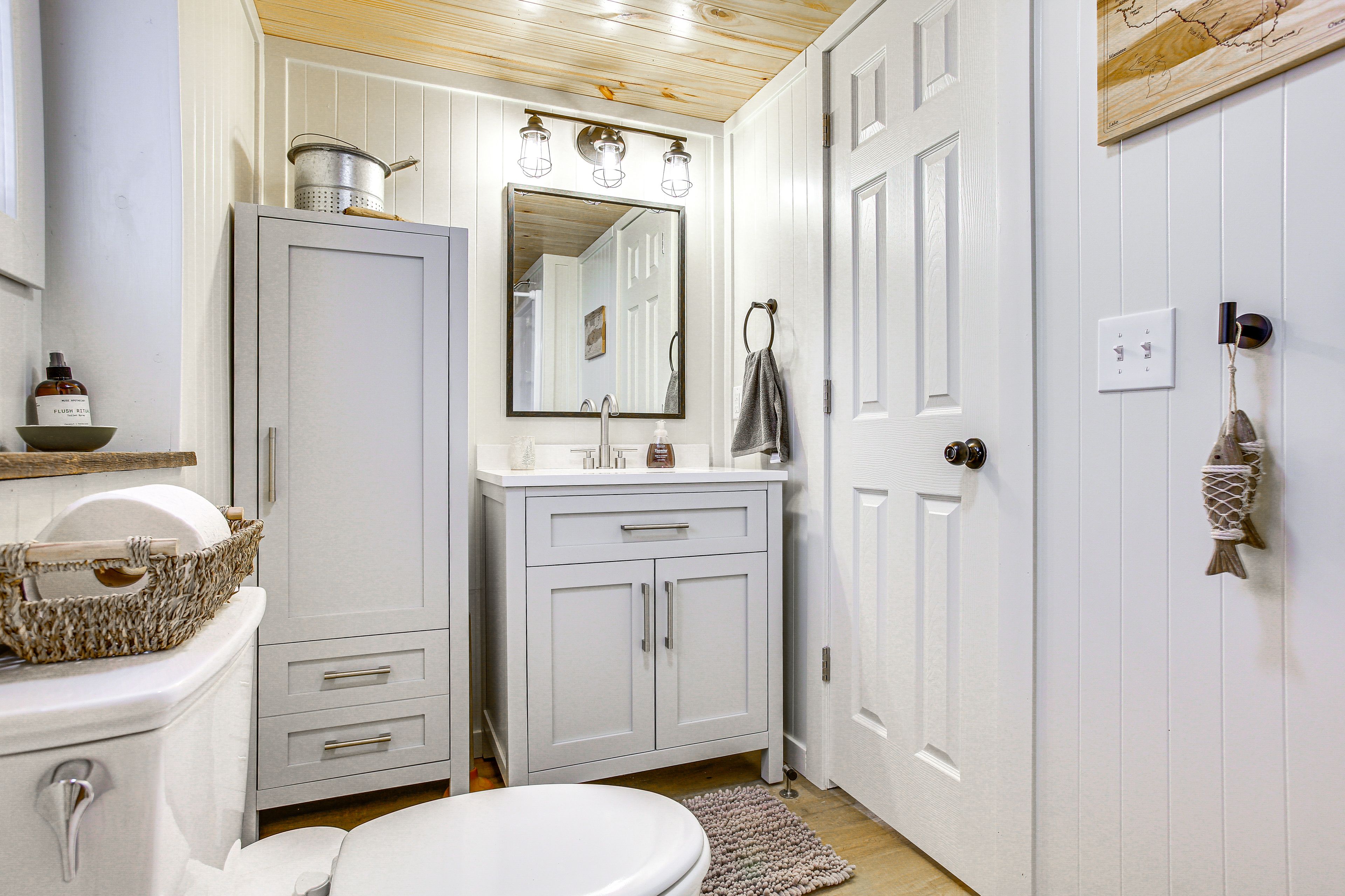 Bathroom | Towels Provided