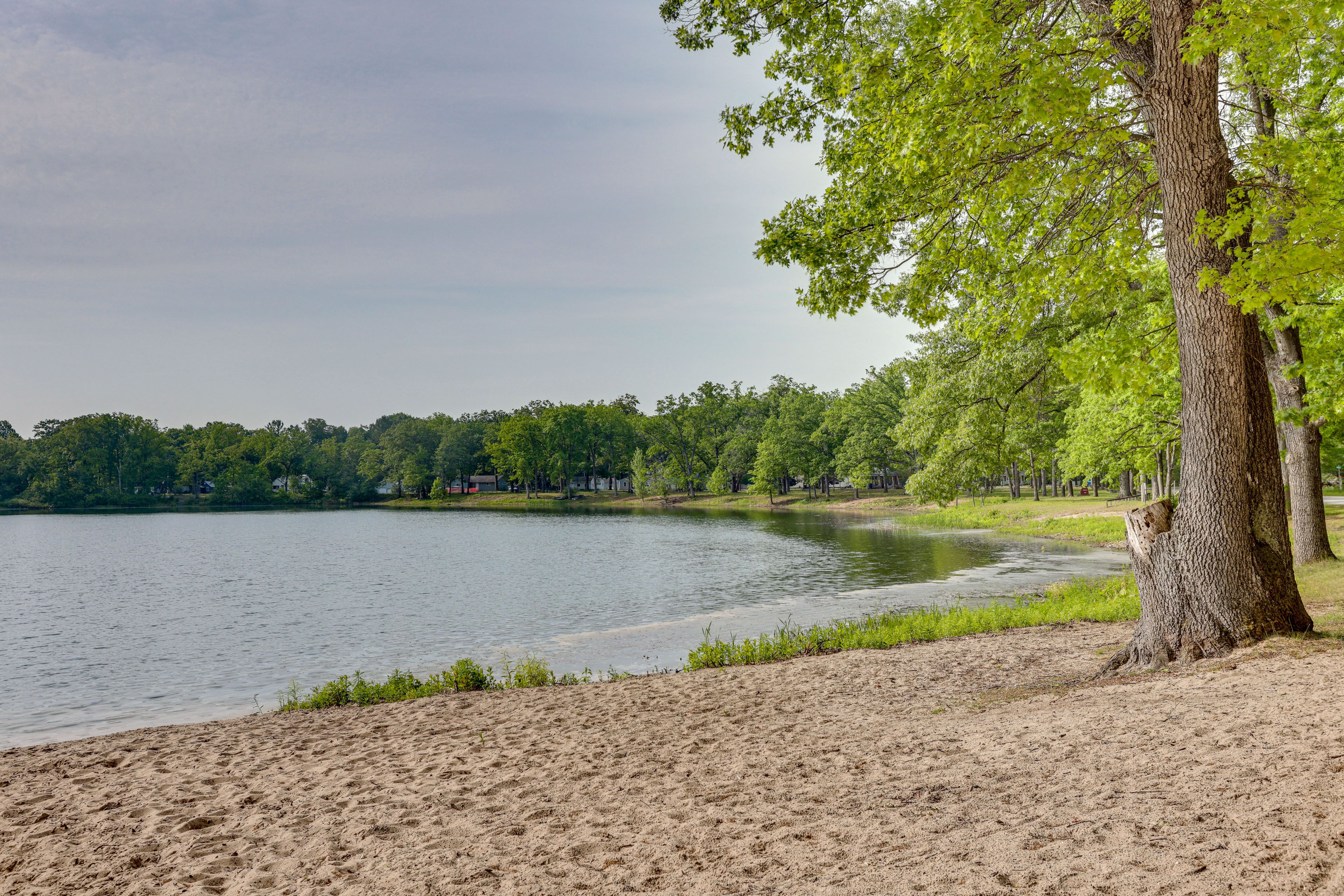 Crystal Lake (Walking Distance)