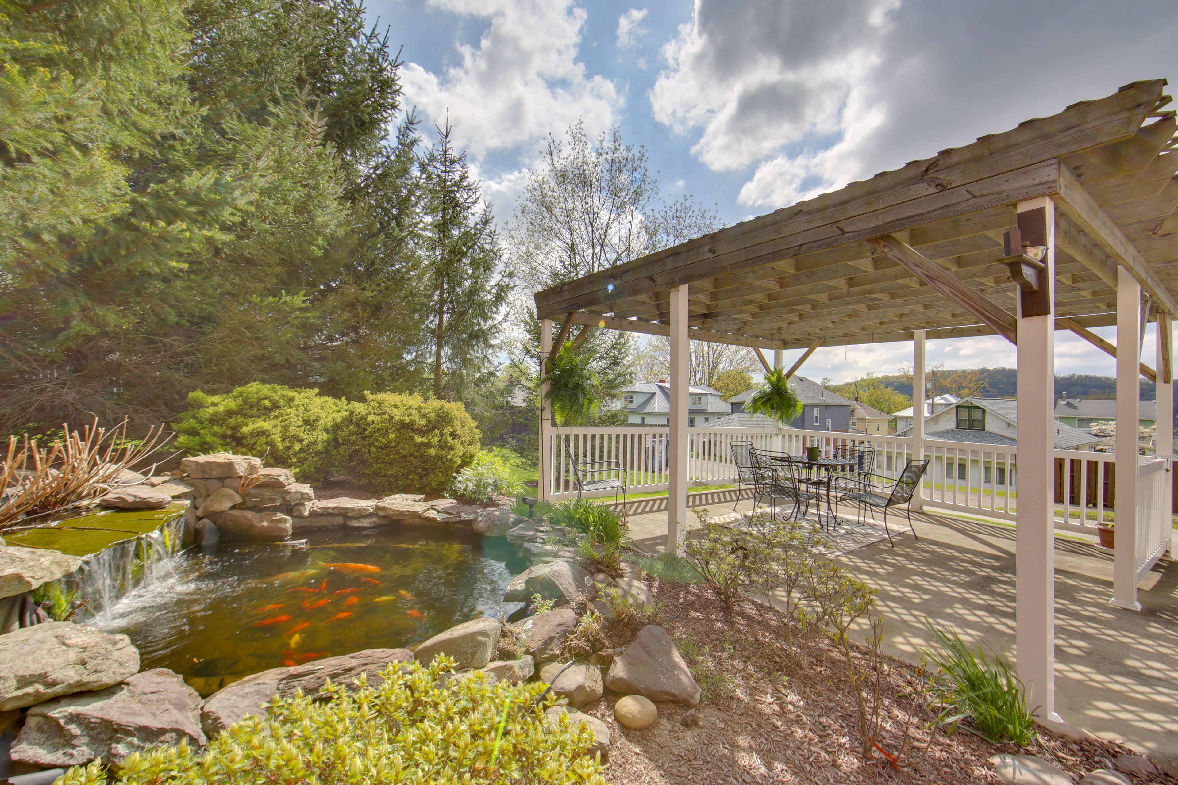 New Kensington Vacation Rental | Studio | 1BA | Step-Free Access | 500 Sq Ft