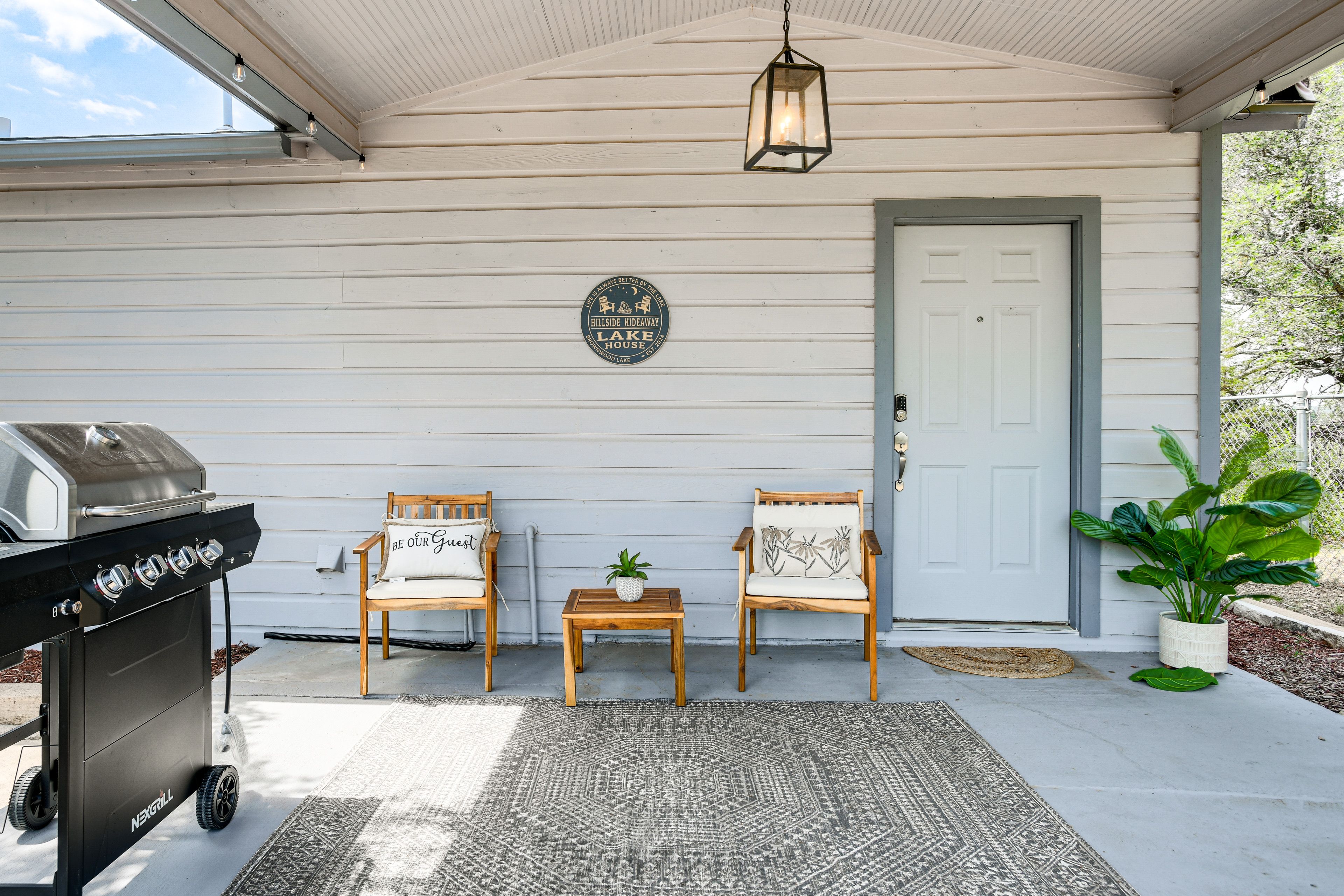 Private Patio | Gas Grill
