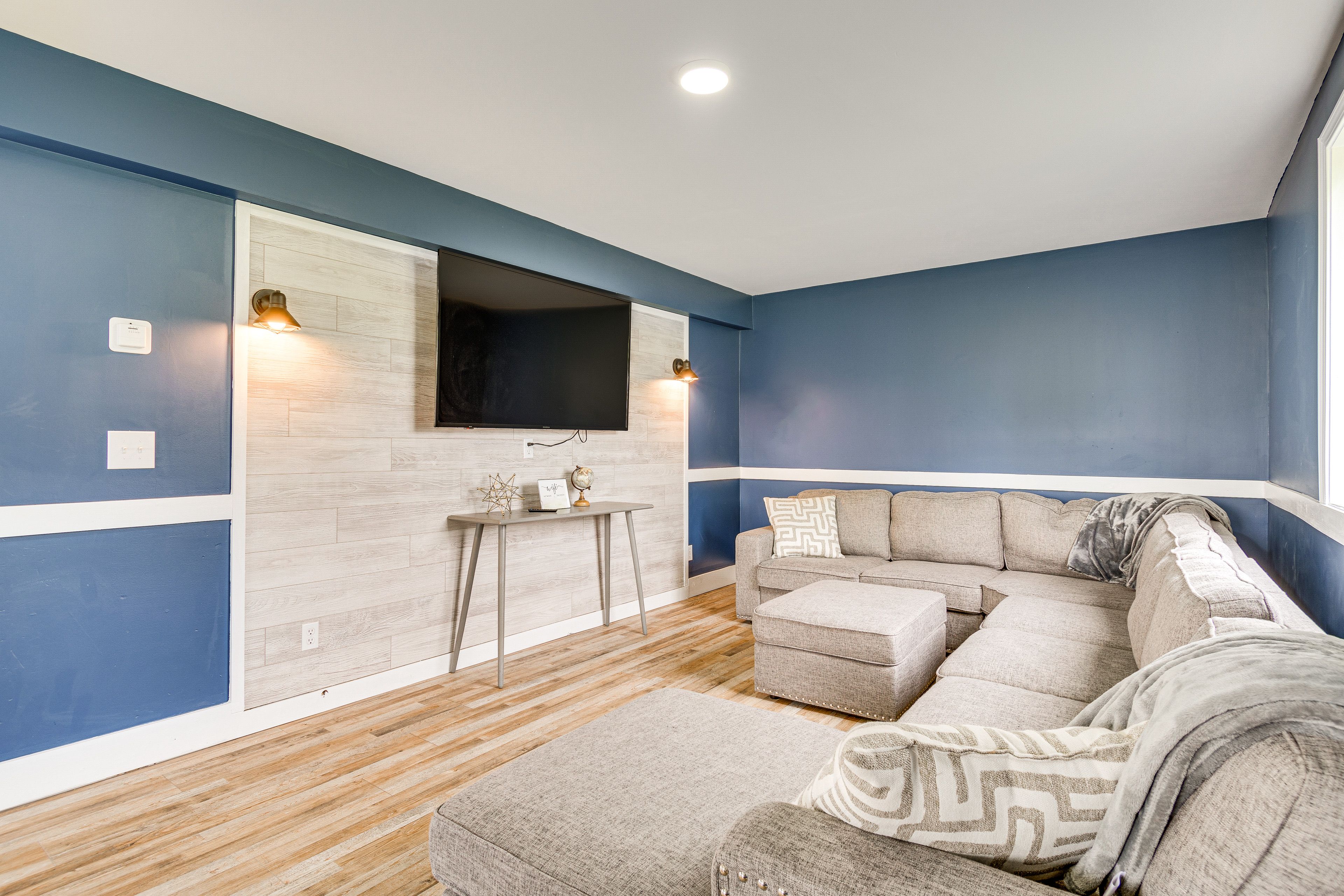 Living Room | Smart TV | 1st Floor