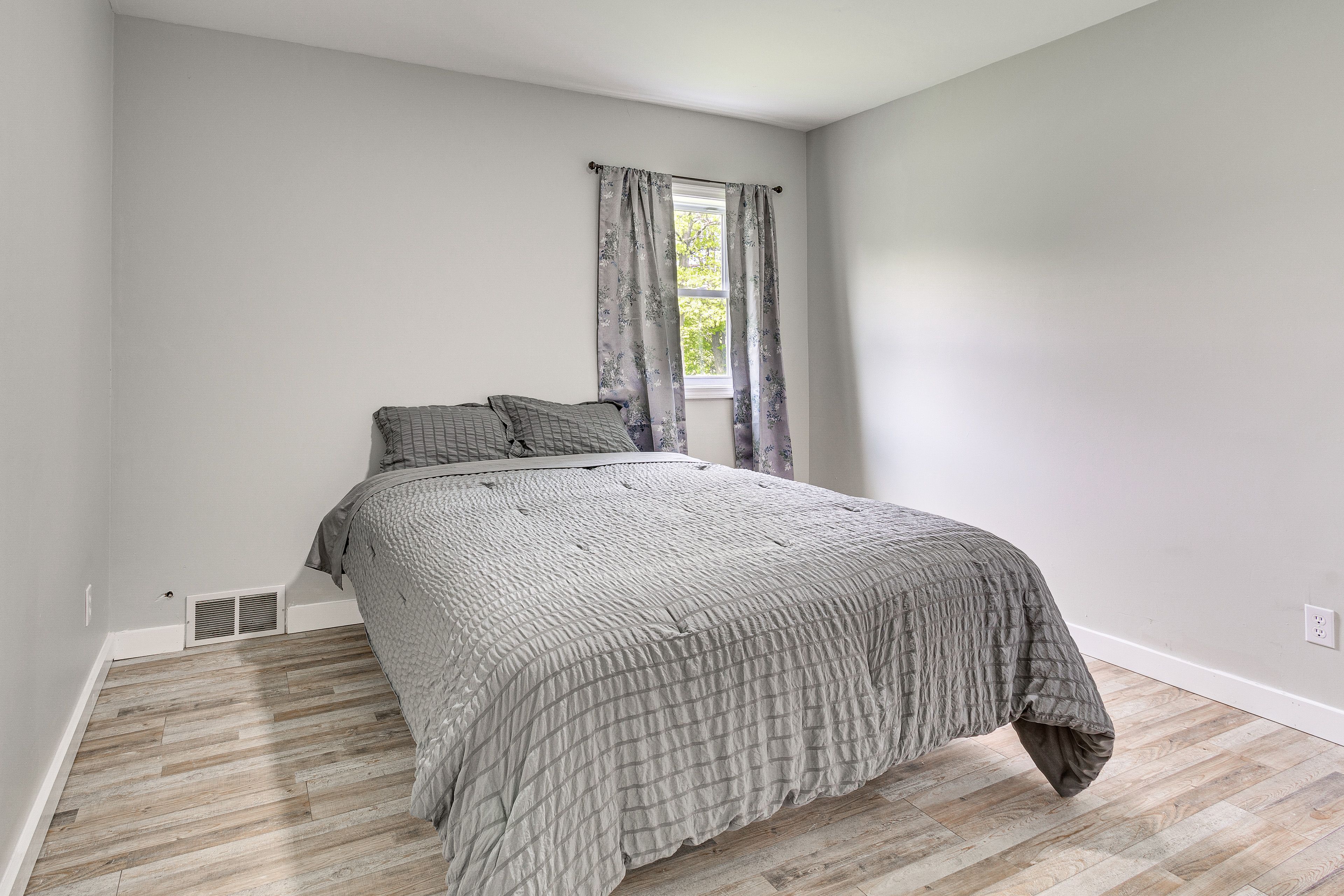 Bedroom 3 | Queen Bed | 2nd Floor