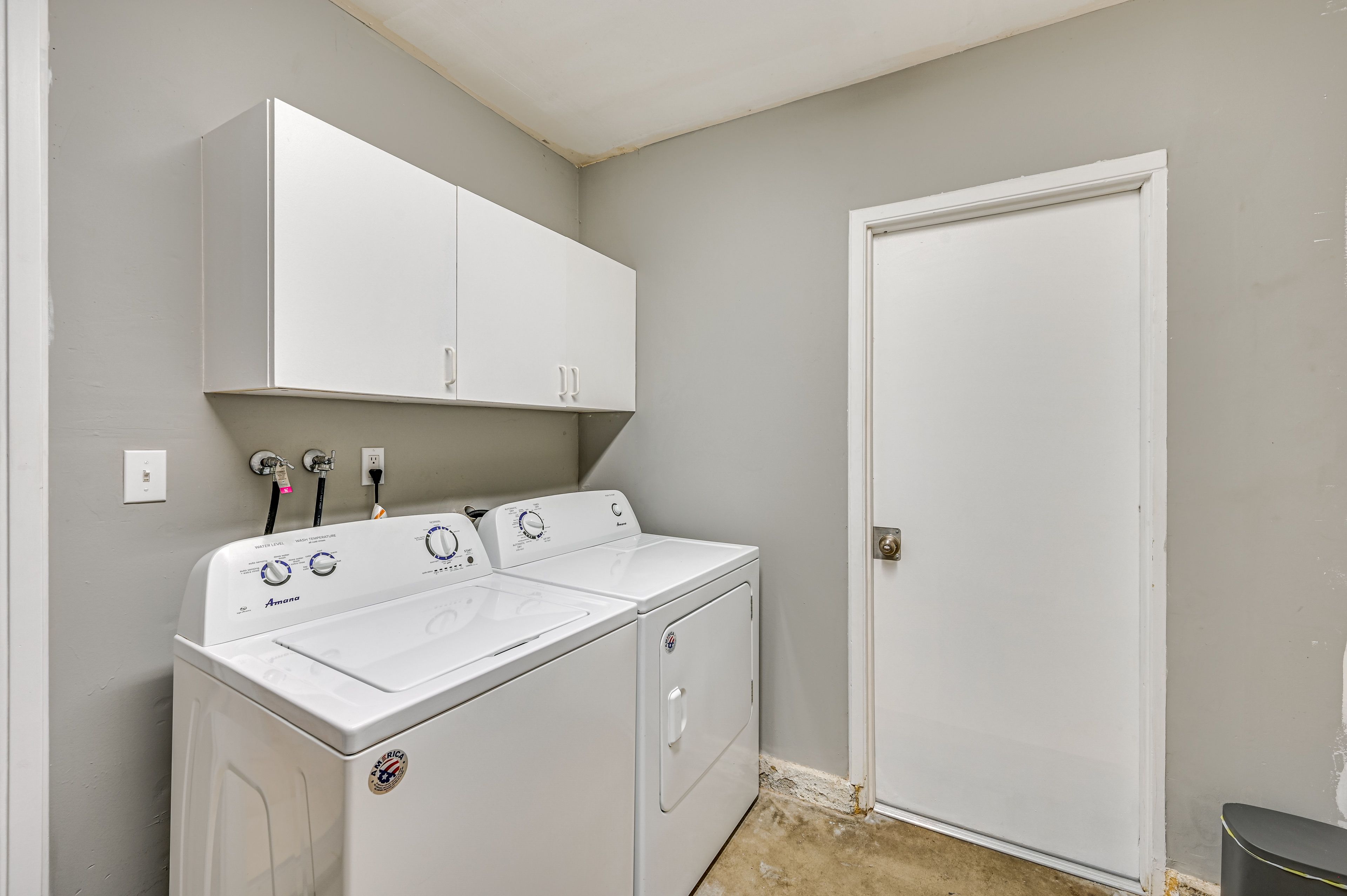Washer & Dryer