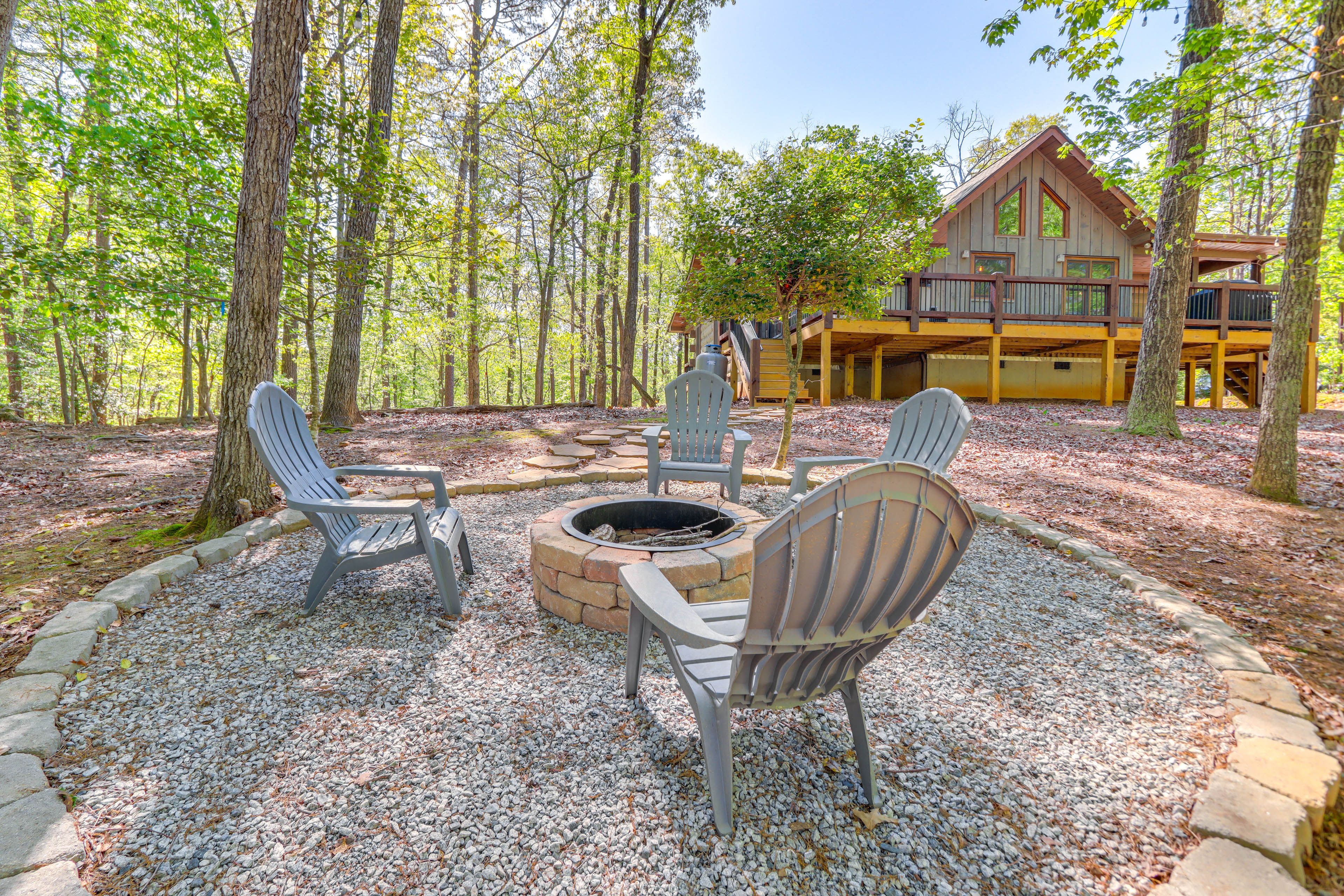 Ellijay Vacation Rental | 2BR  | 2BA | 1,168 Sq Ft | Stairs to Enter