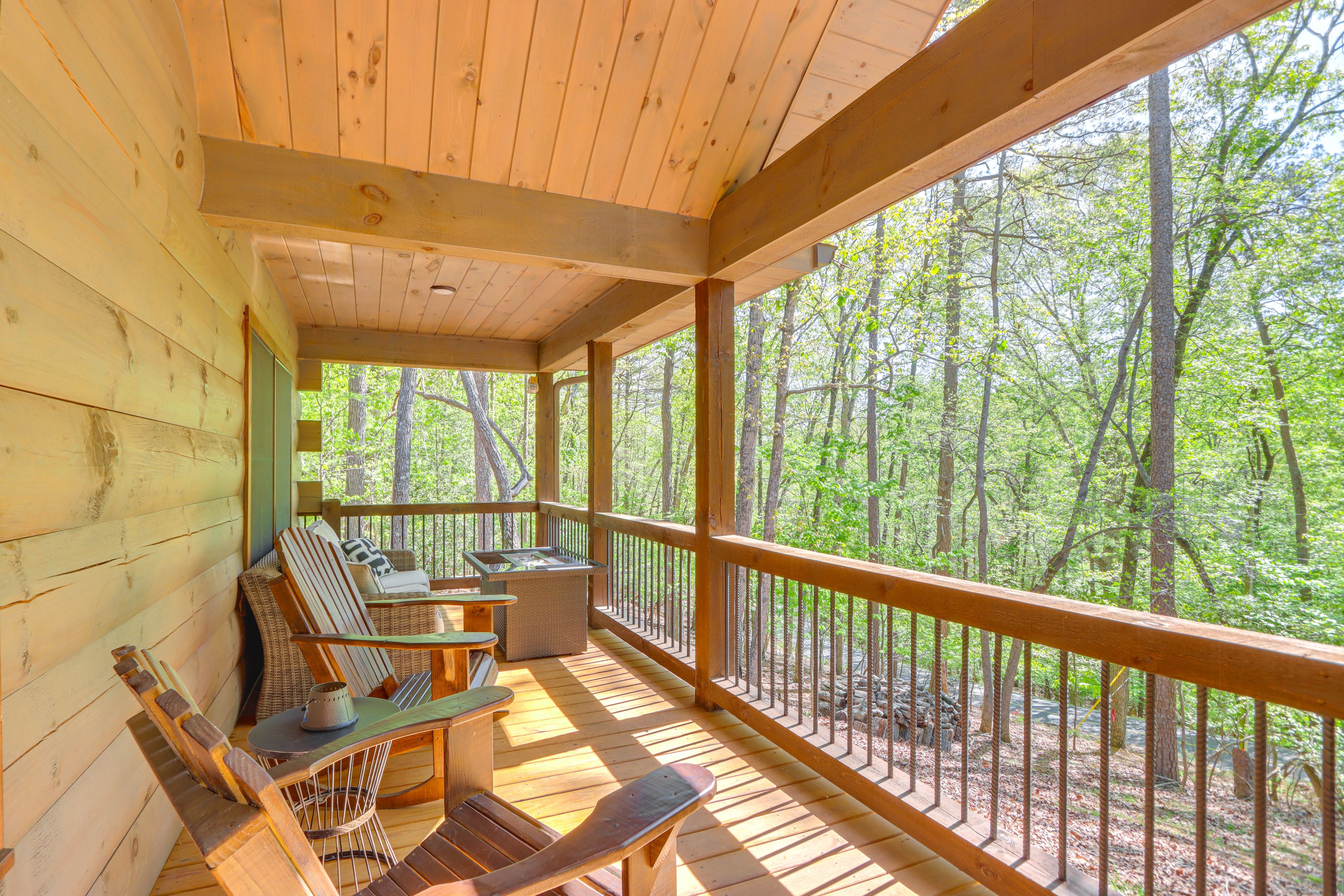 Front Porch | Gas Fire Pit Table