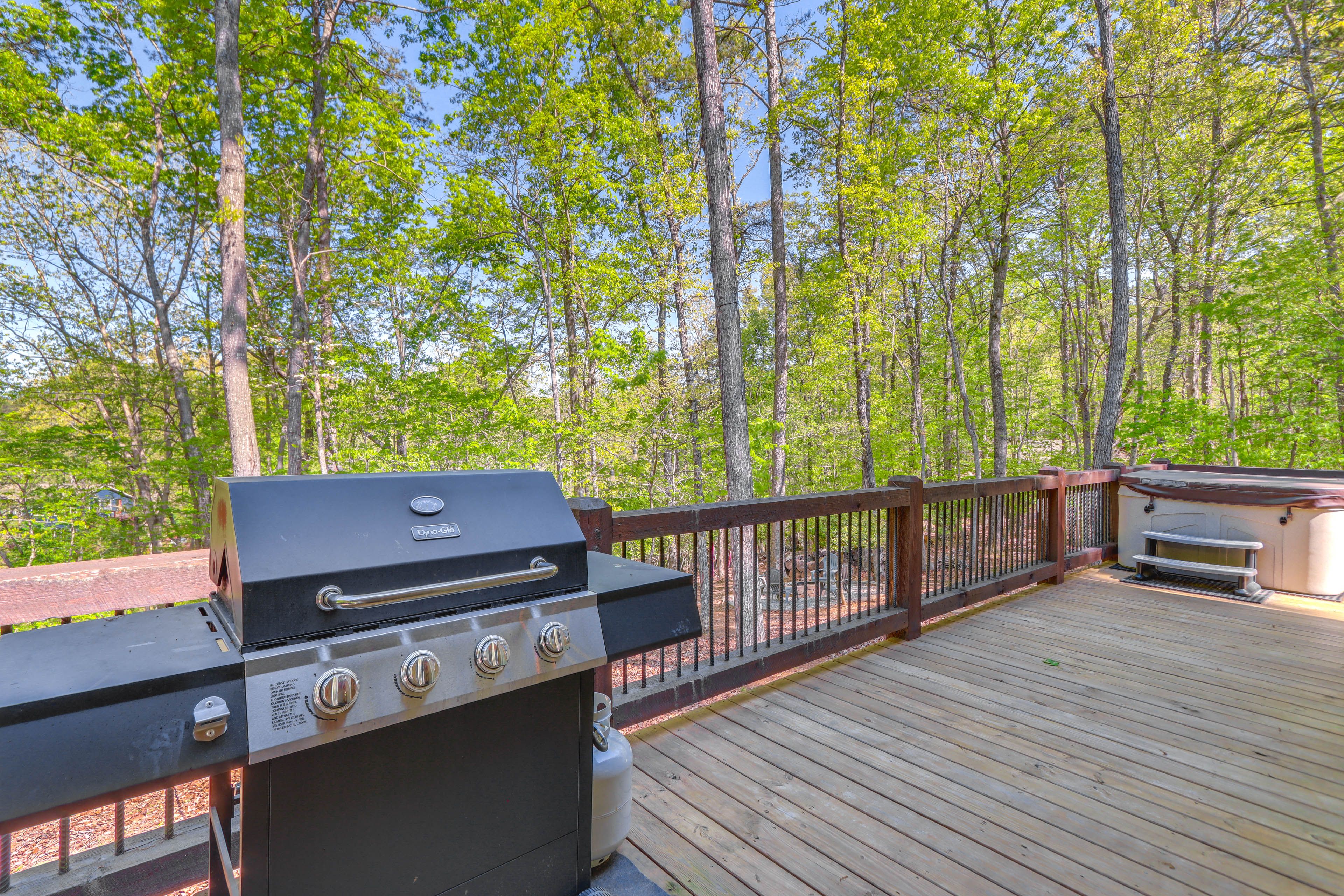Back Deck | Gas Grill | Private Hot Tub