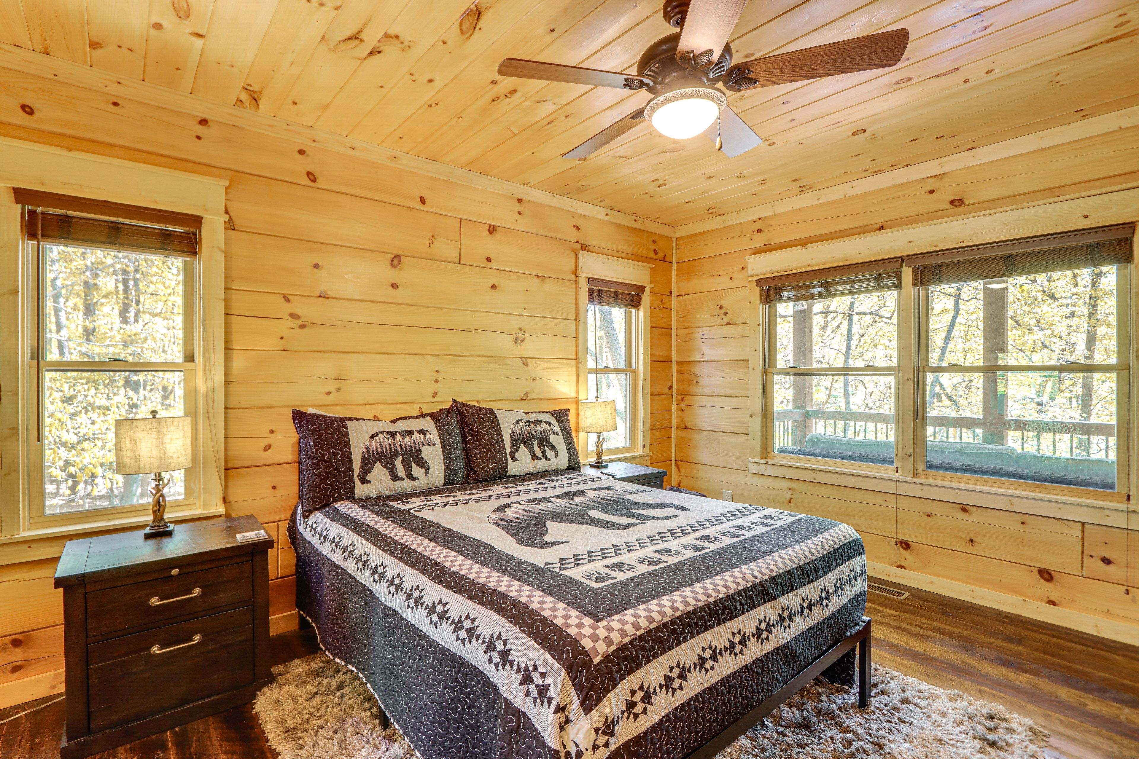 Bedroom 1 | Queen Bed | Linens Provided
