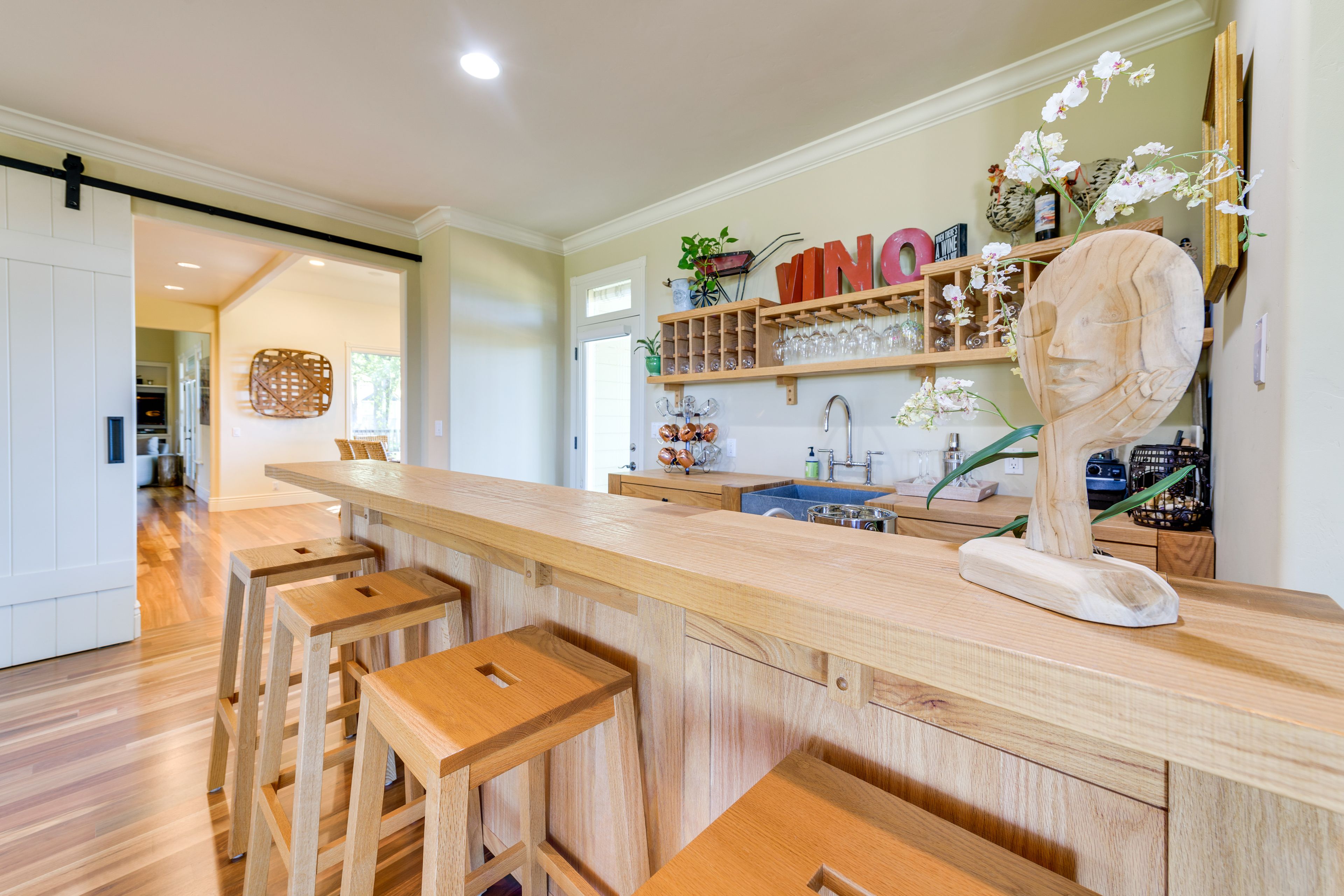 Dedicated Bar Area | Wet Bar | 1st Floor