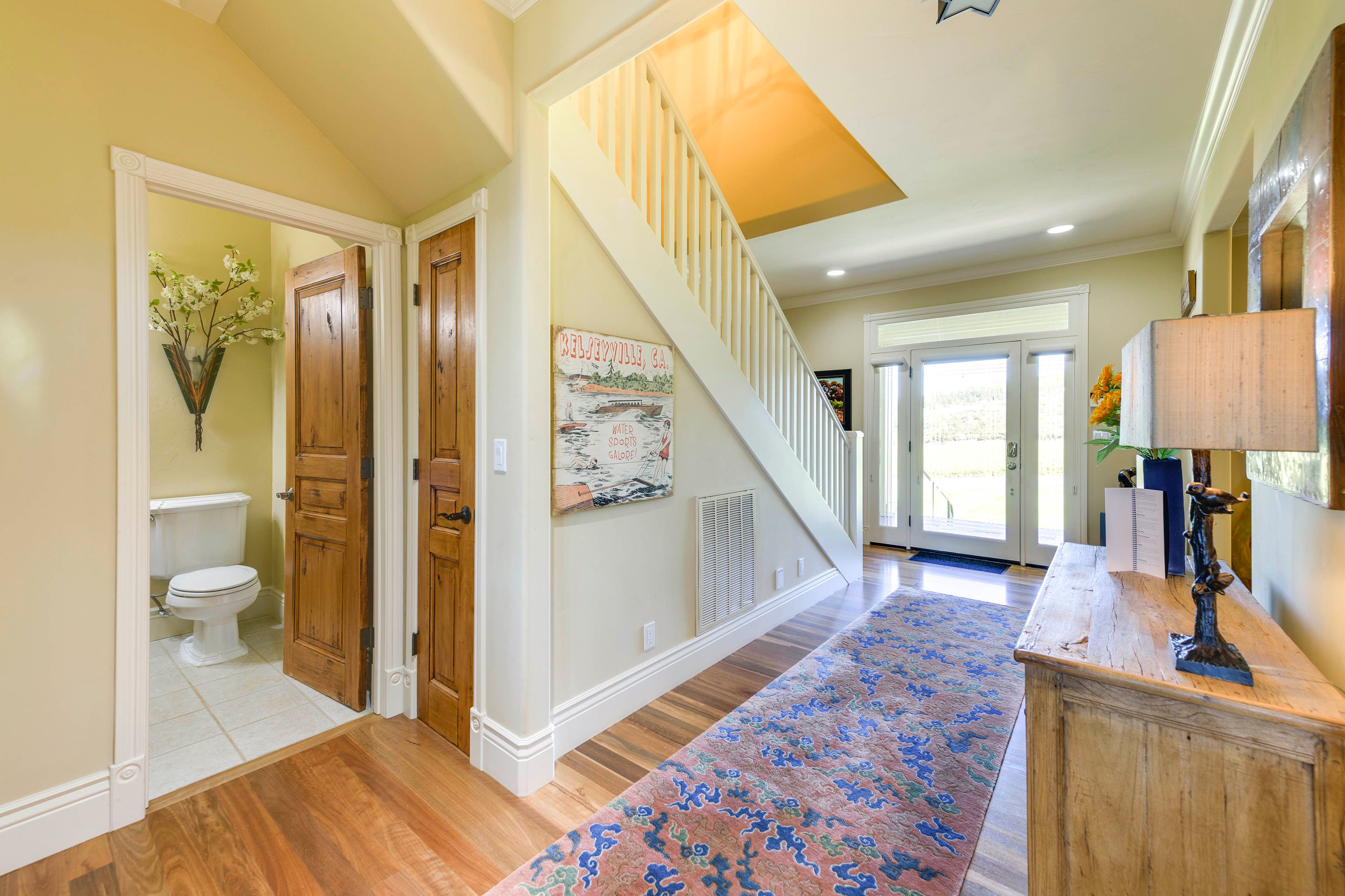 Half Bathroom | 1st Floor