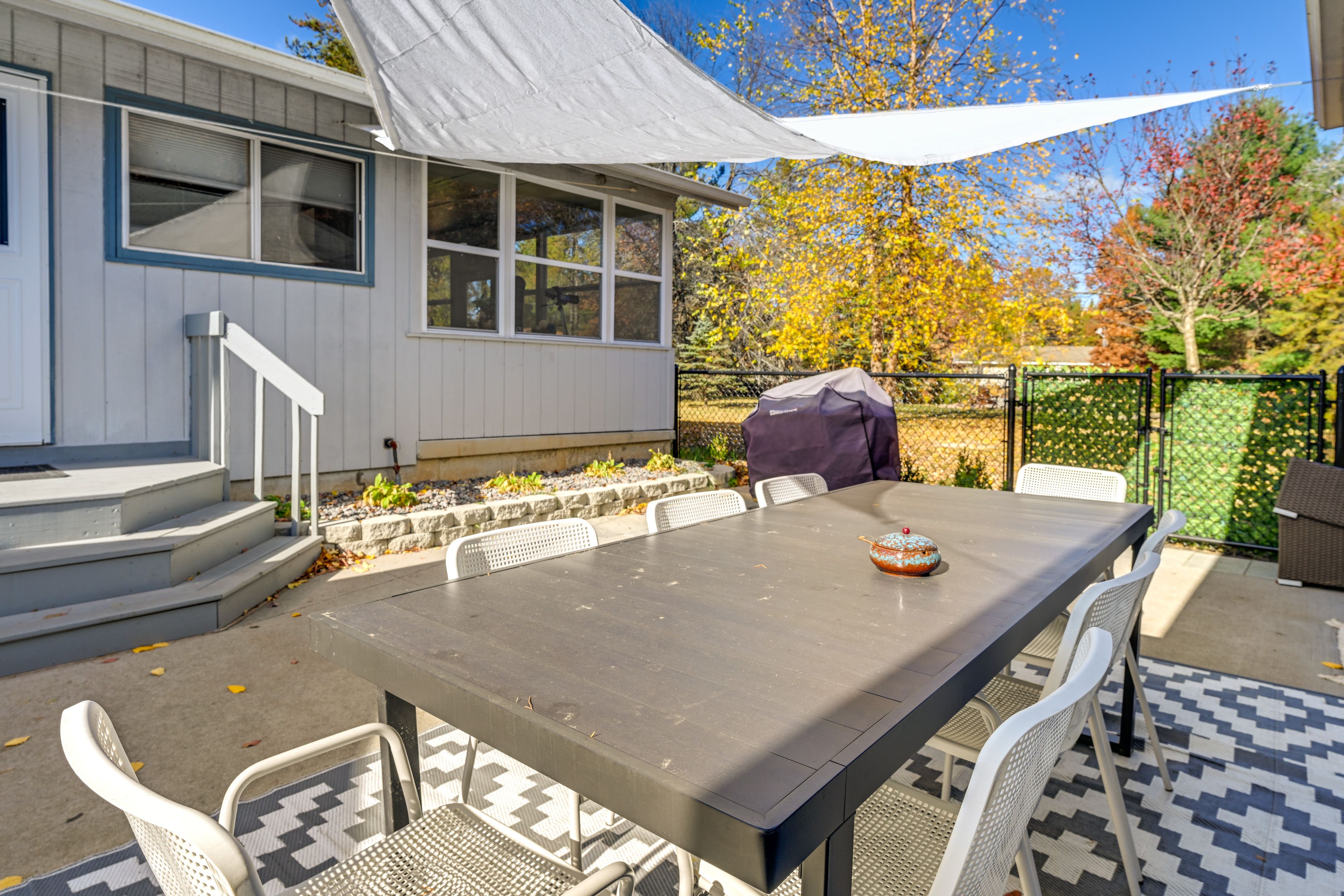Patio | Outdoor Dining | Grill