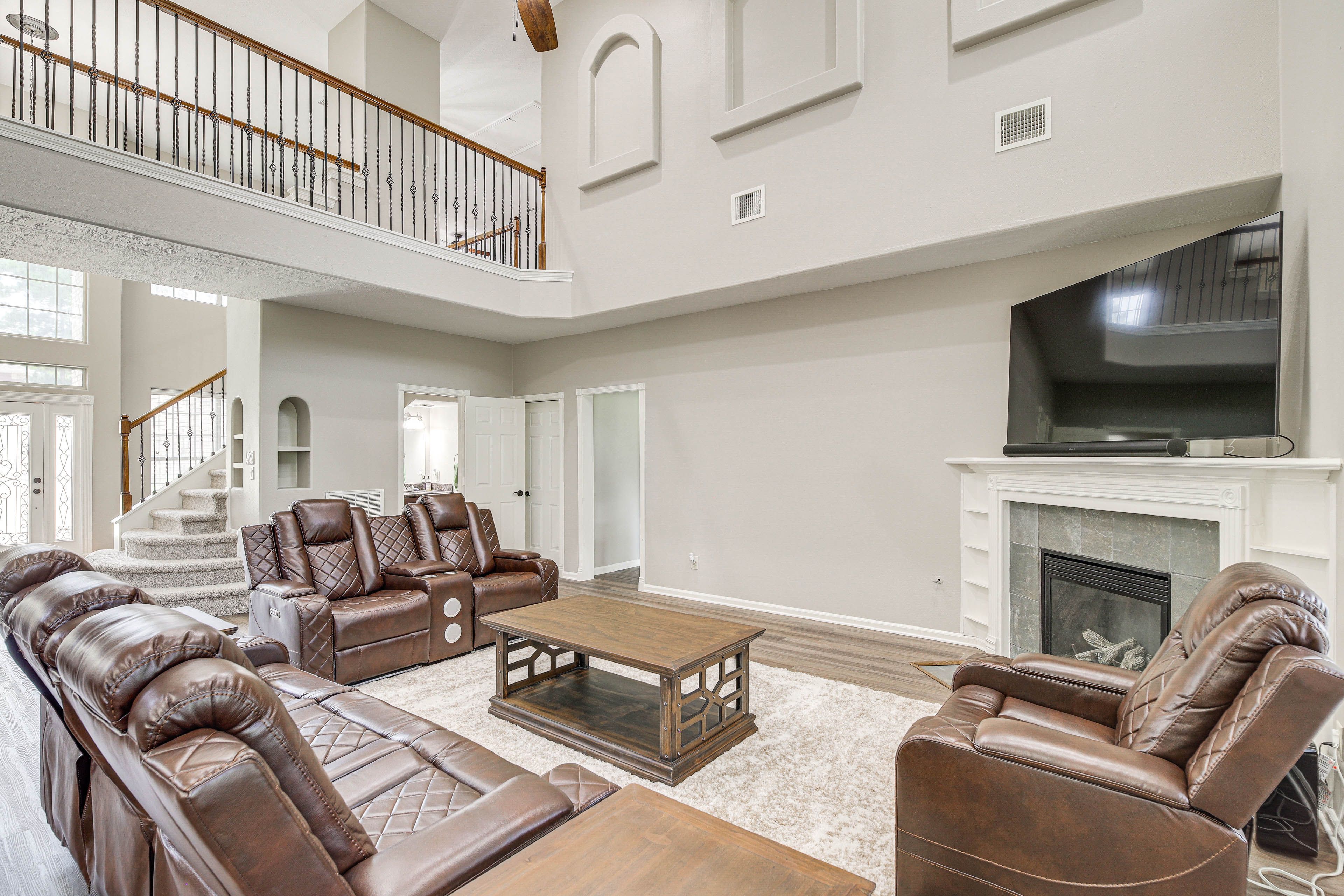 Living Room | 1st Floor | Smart TV | Gas Fireplace