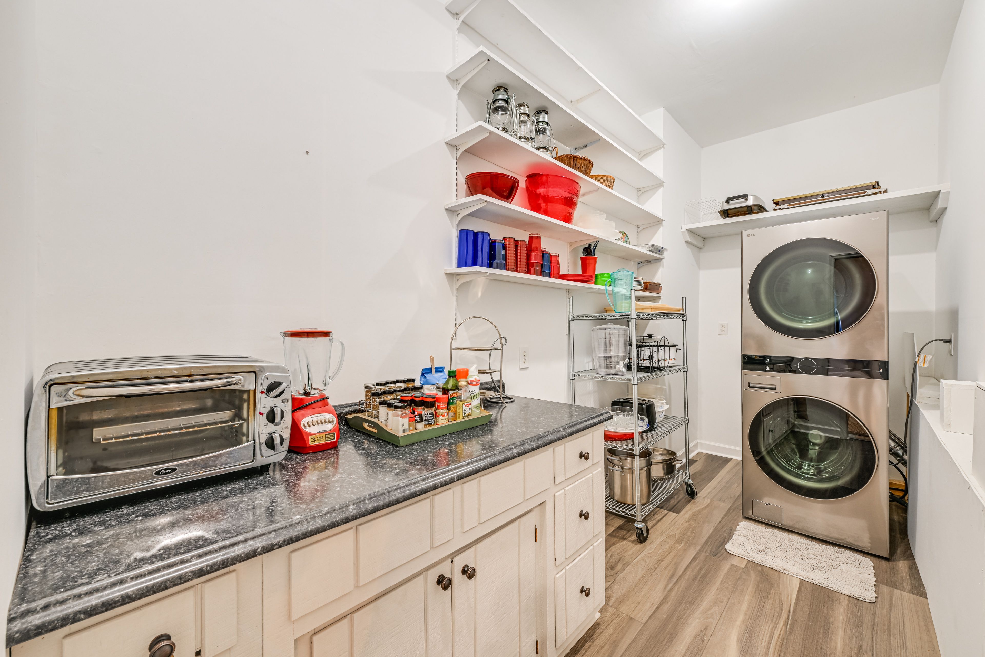 Laundry Area | Washer/Dryer