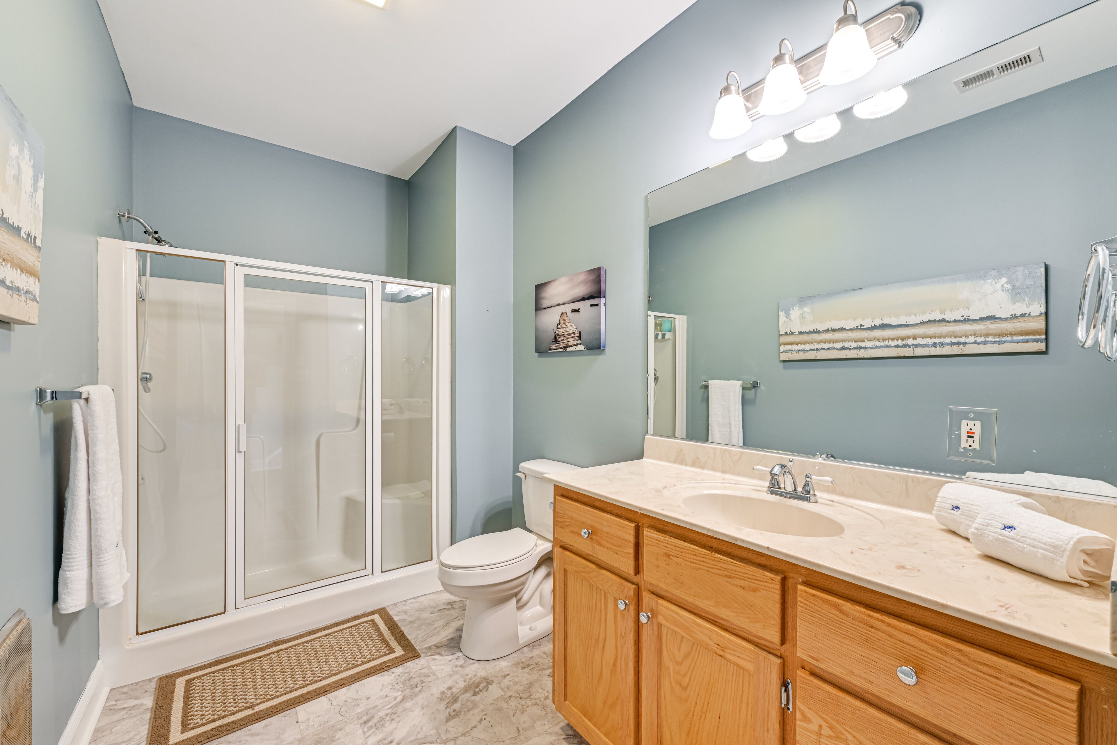 Full Bathroom