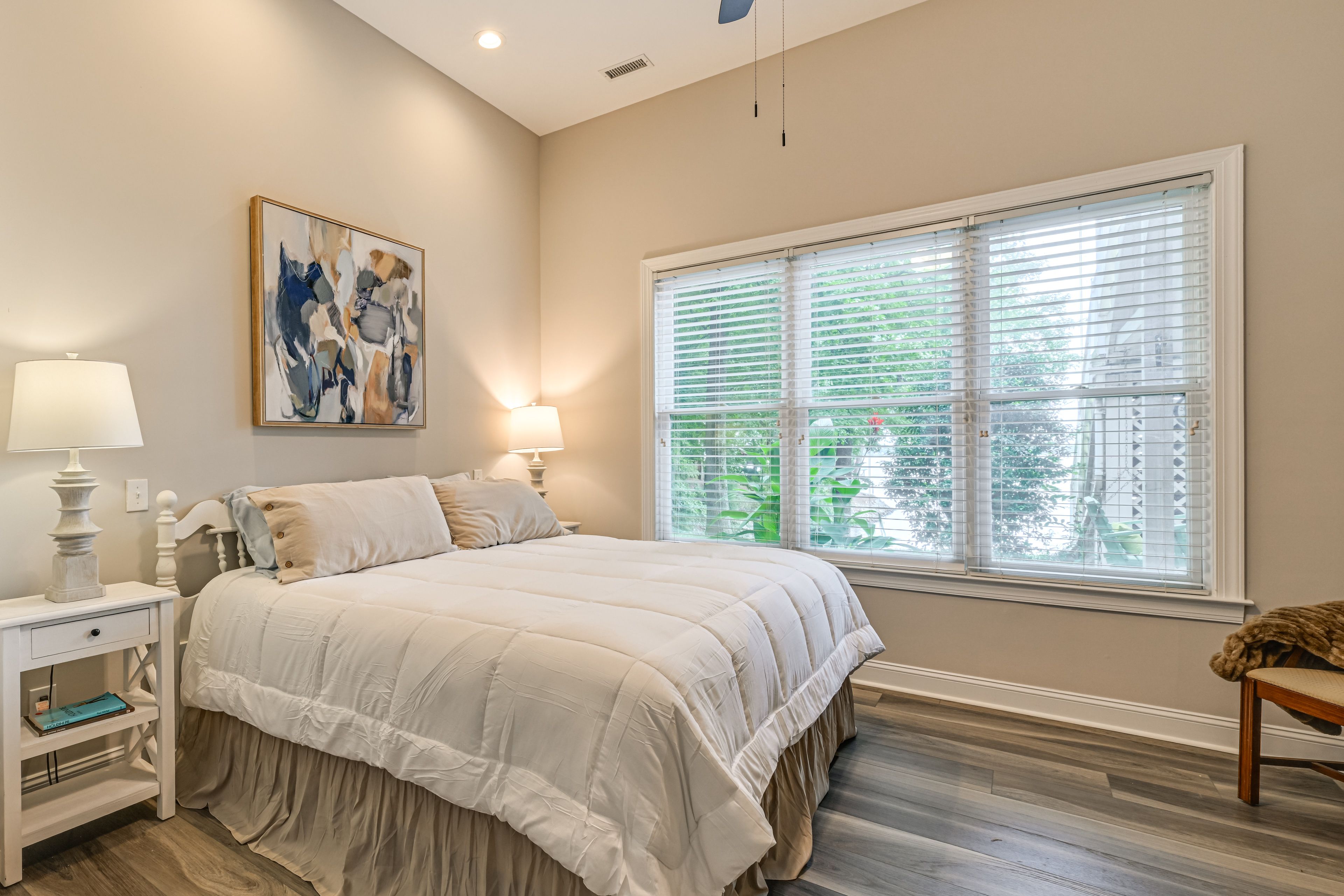 Bedroom 1 | King Bed | Linens Provided | En-Suite Bathroom