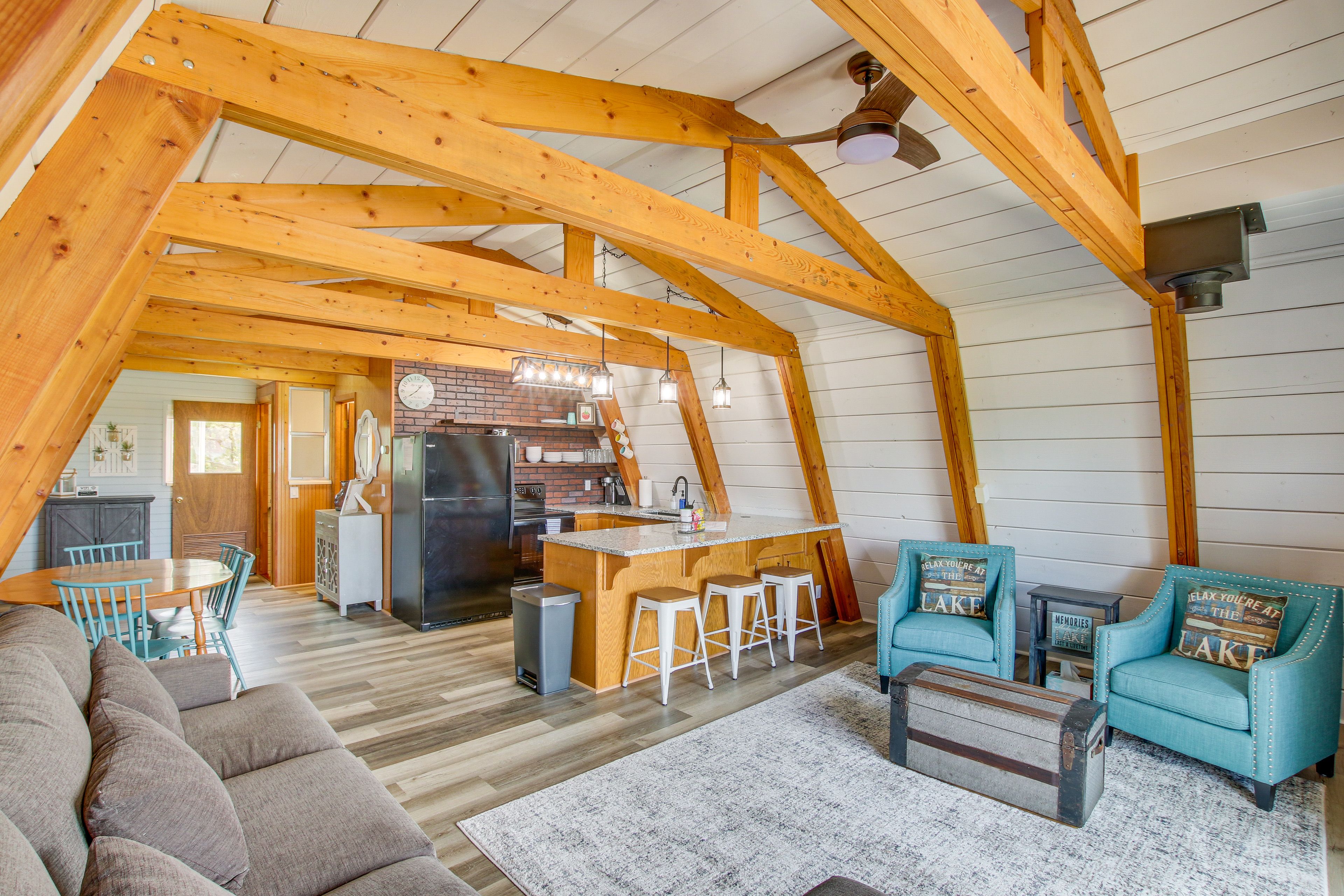 Living Room | 2nd Floor