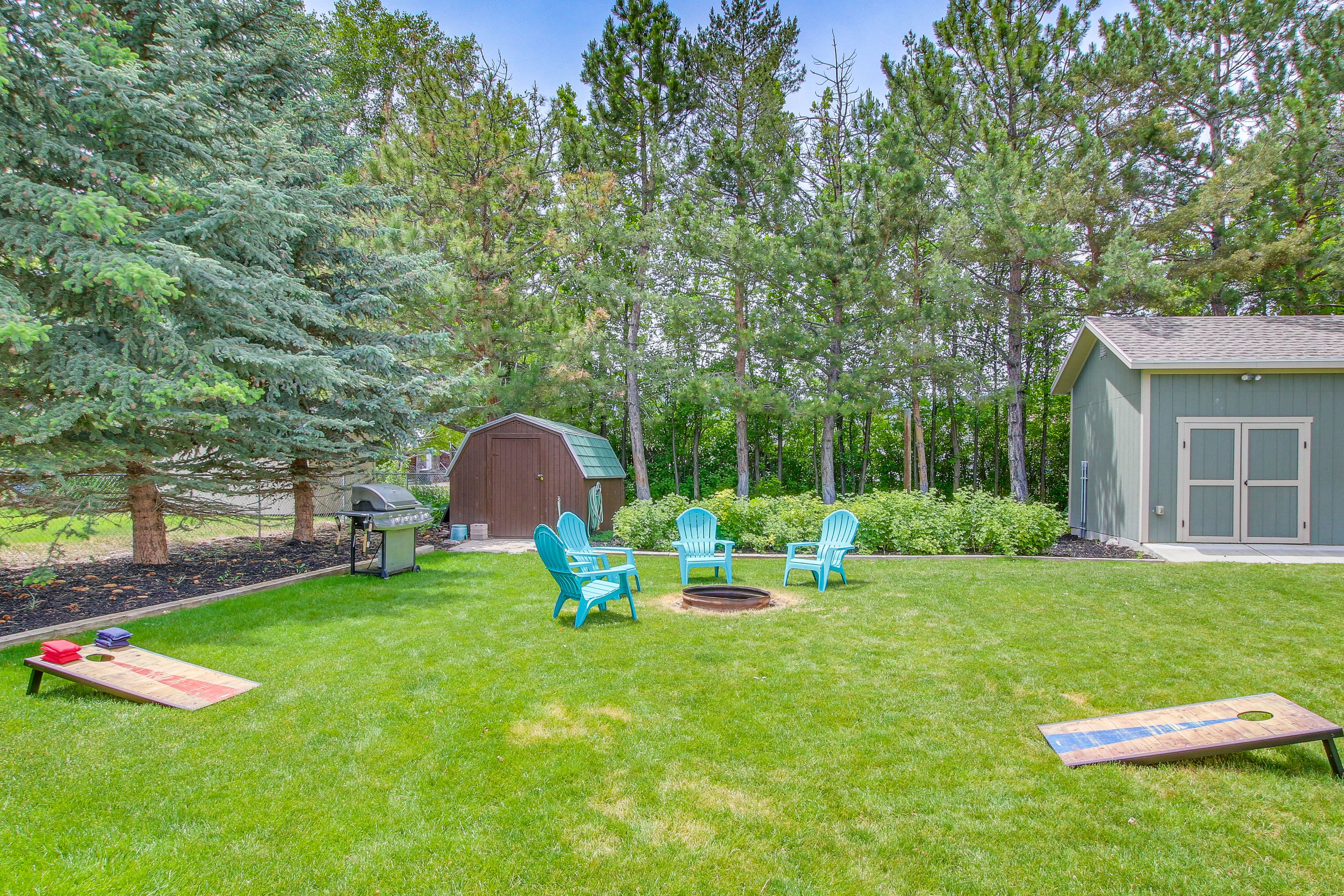 Spacious Yard | Cornhole Boards | Fire Pit | Gas Grill