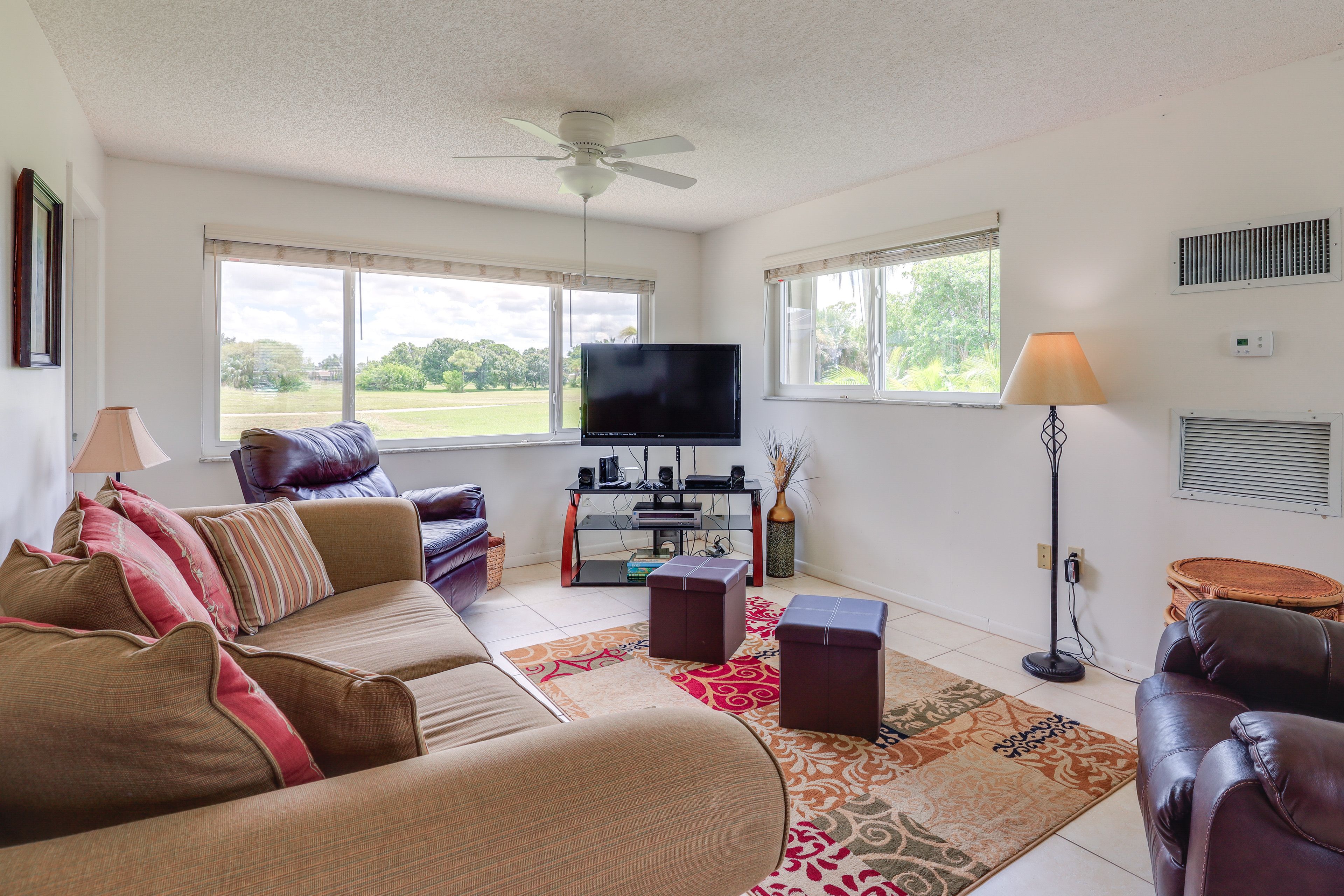 Family Room | Smart TV | DVD Player | Desk Workspace