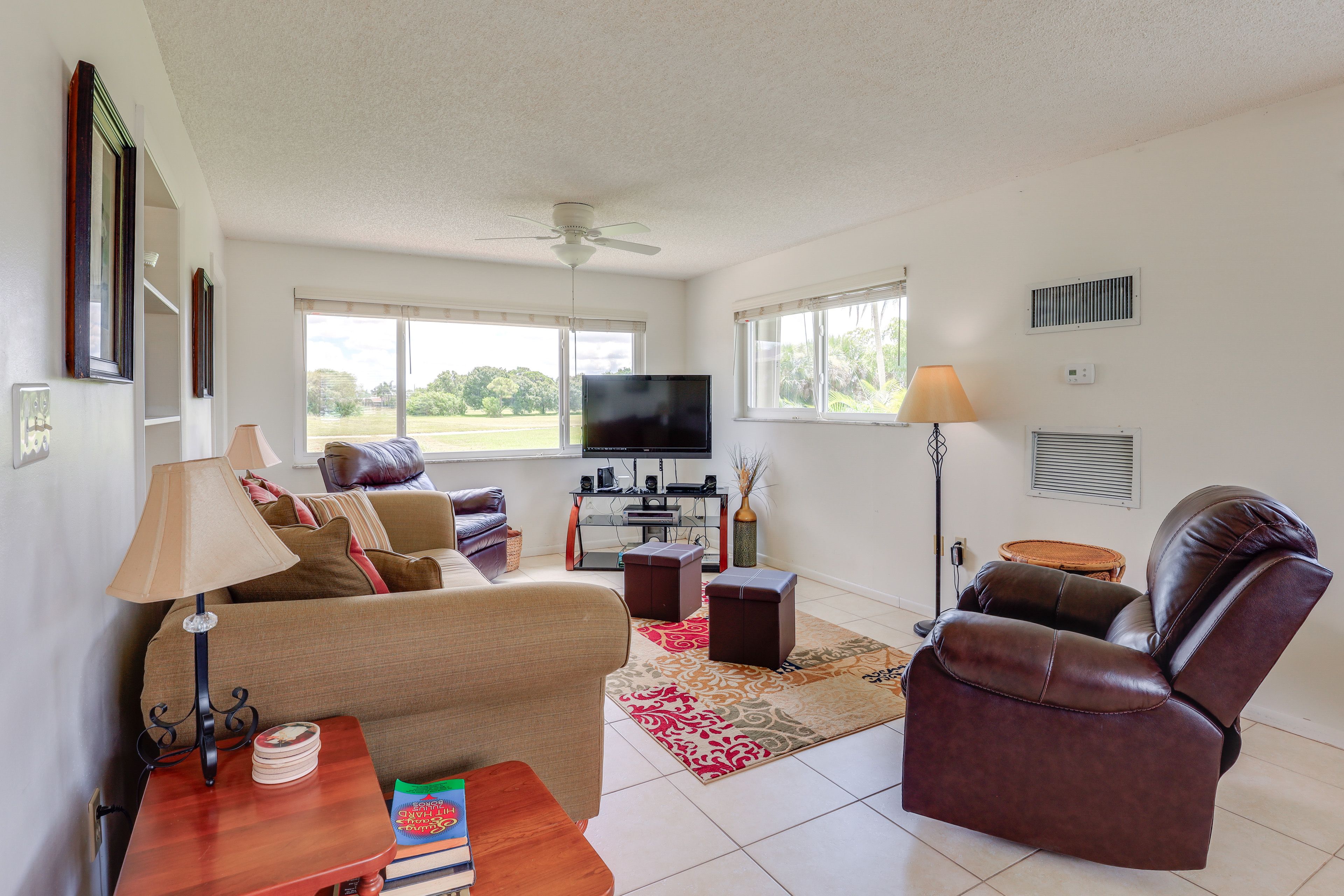 Family Room | Full Sleeper Sofa