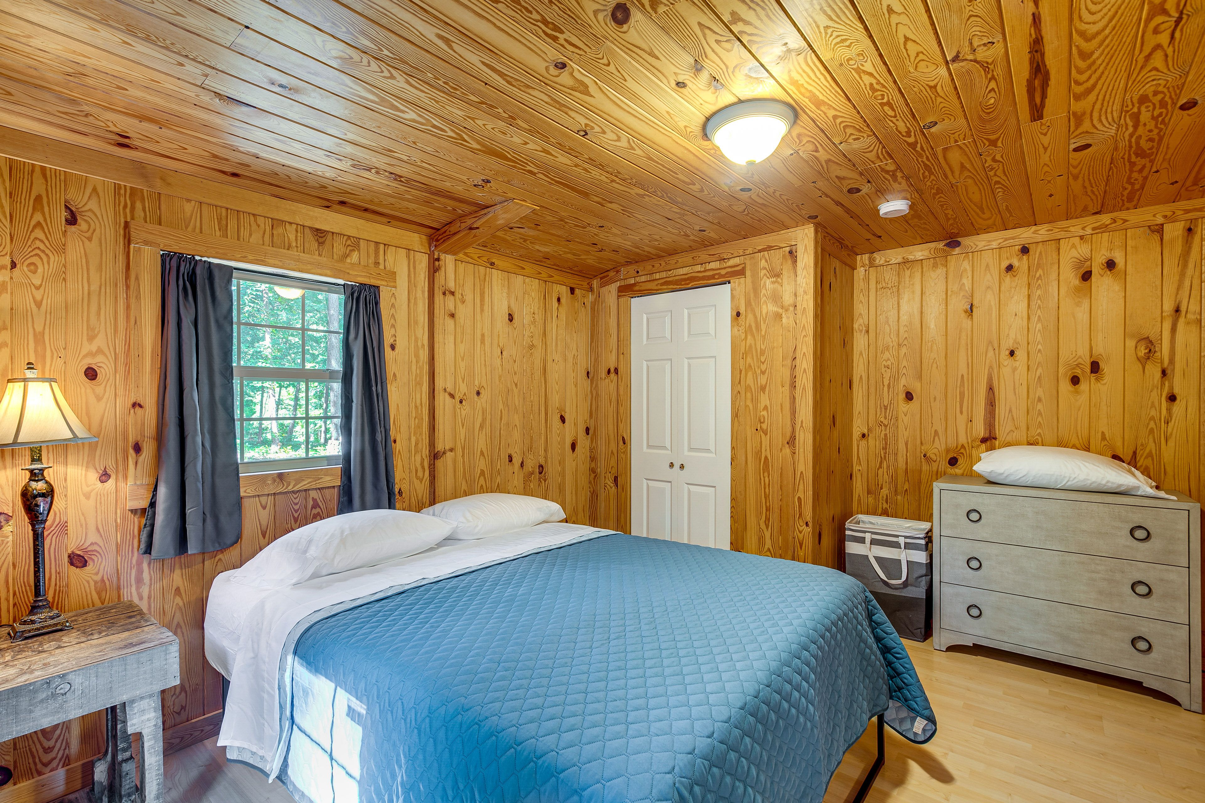 Bedroom 1 | Queen Bed | Linens Provided