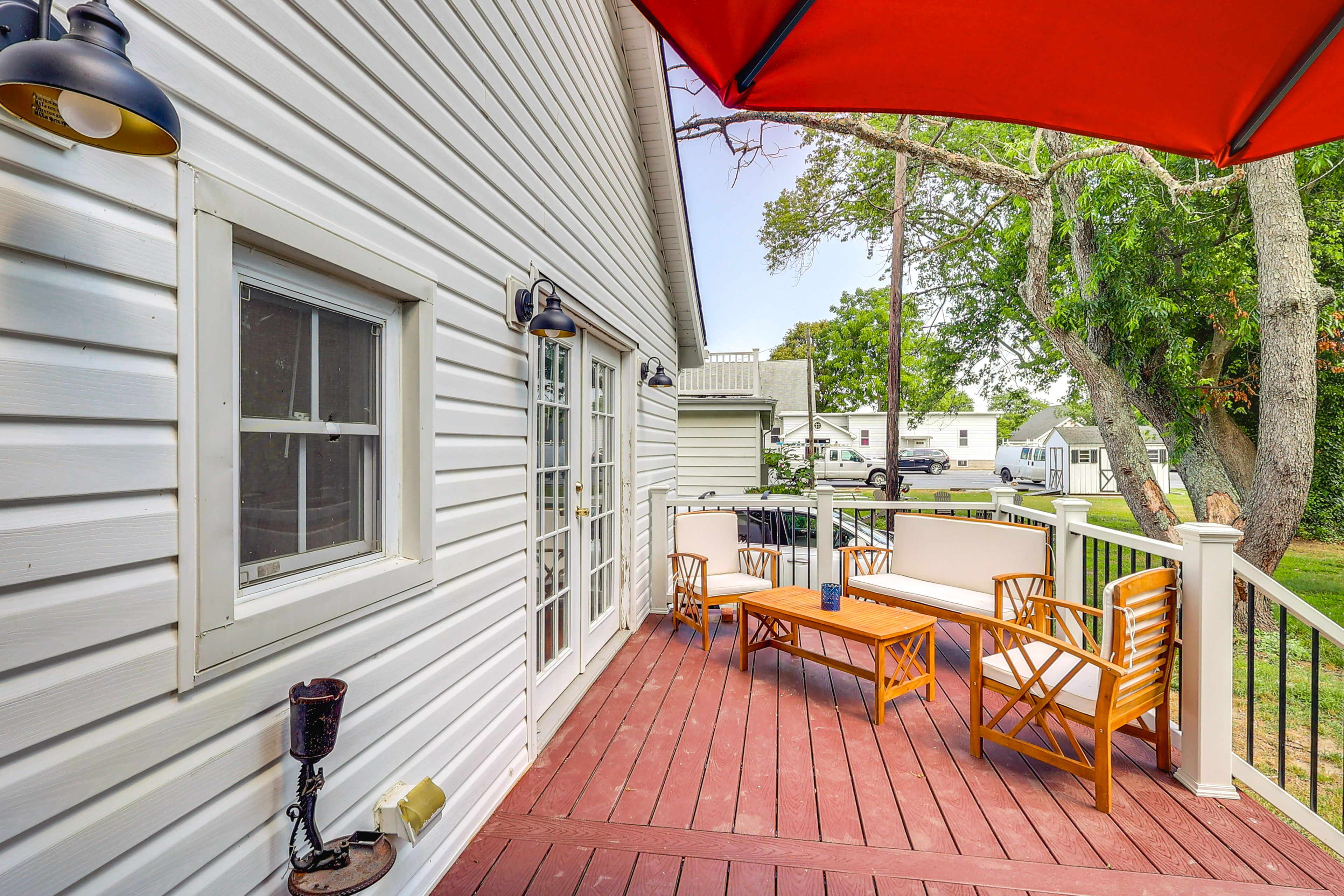 Deck | Outdoor Dining Area | Yard