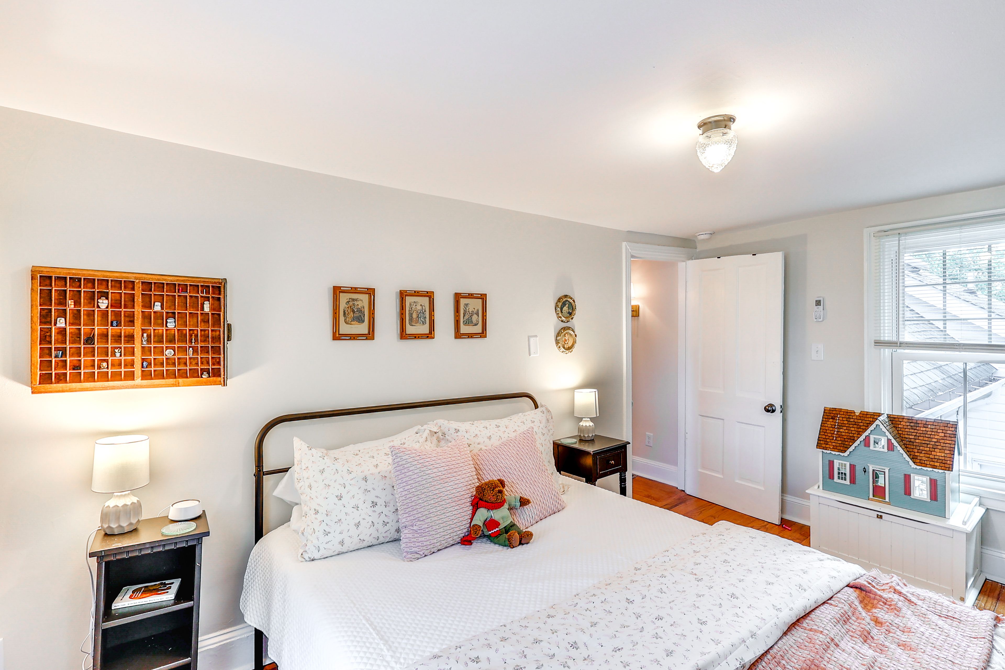 Bedroom 3 | Queen Bed | 2nd Floor