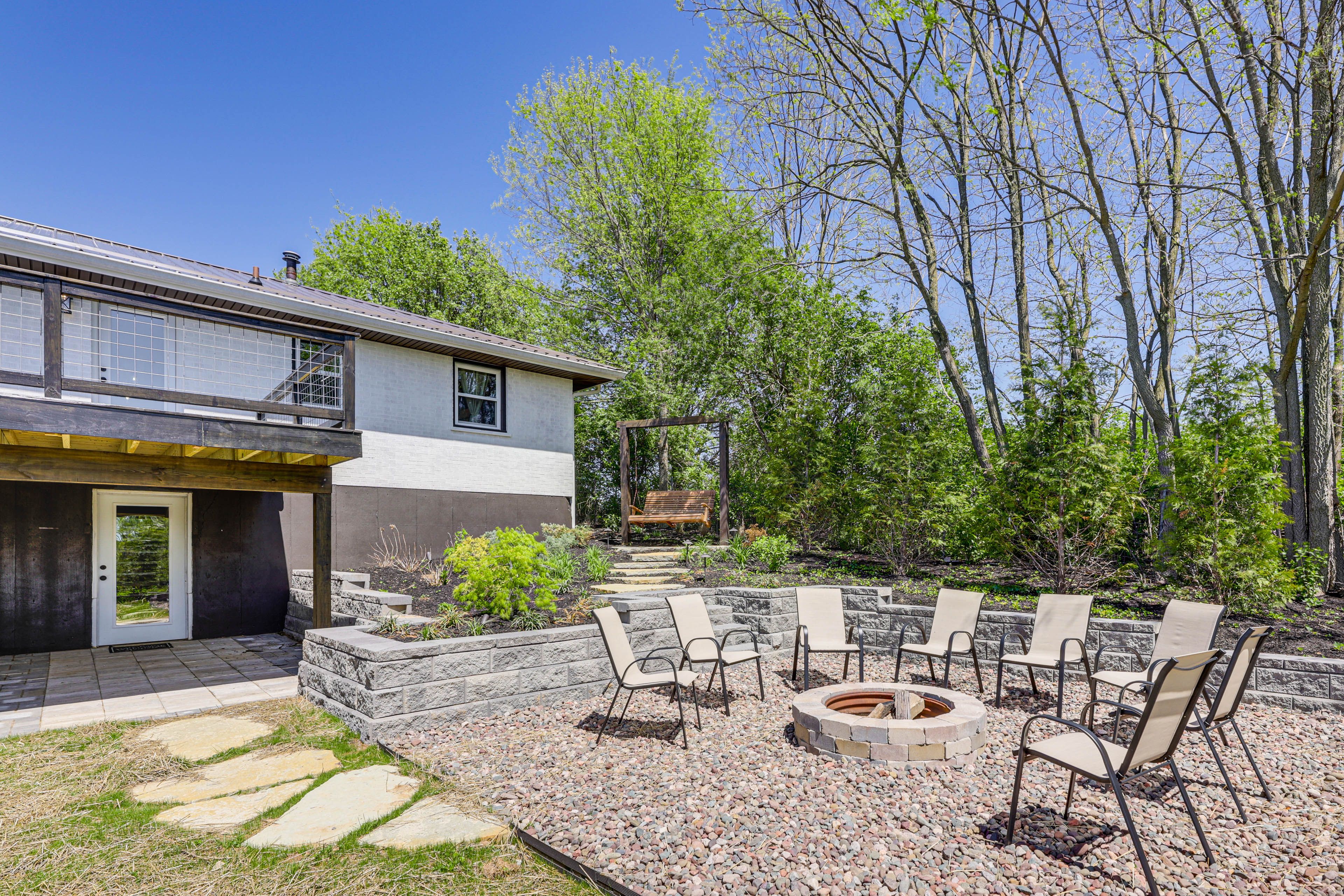 Blue Ridge Vacation Rental | 3BR | 2BA | 1,600 Sq Ft | 2 Steps Required