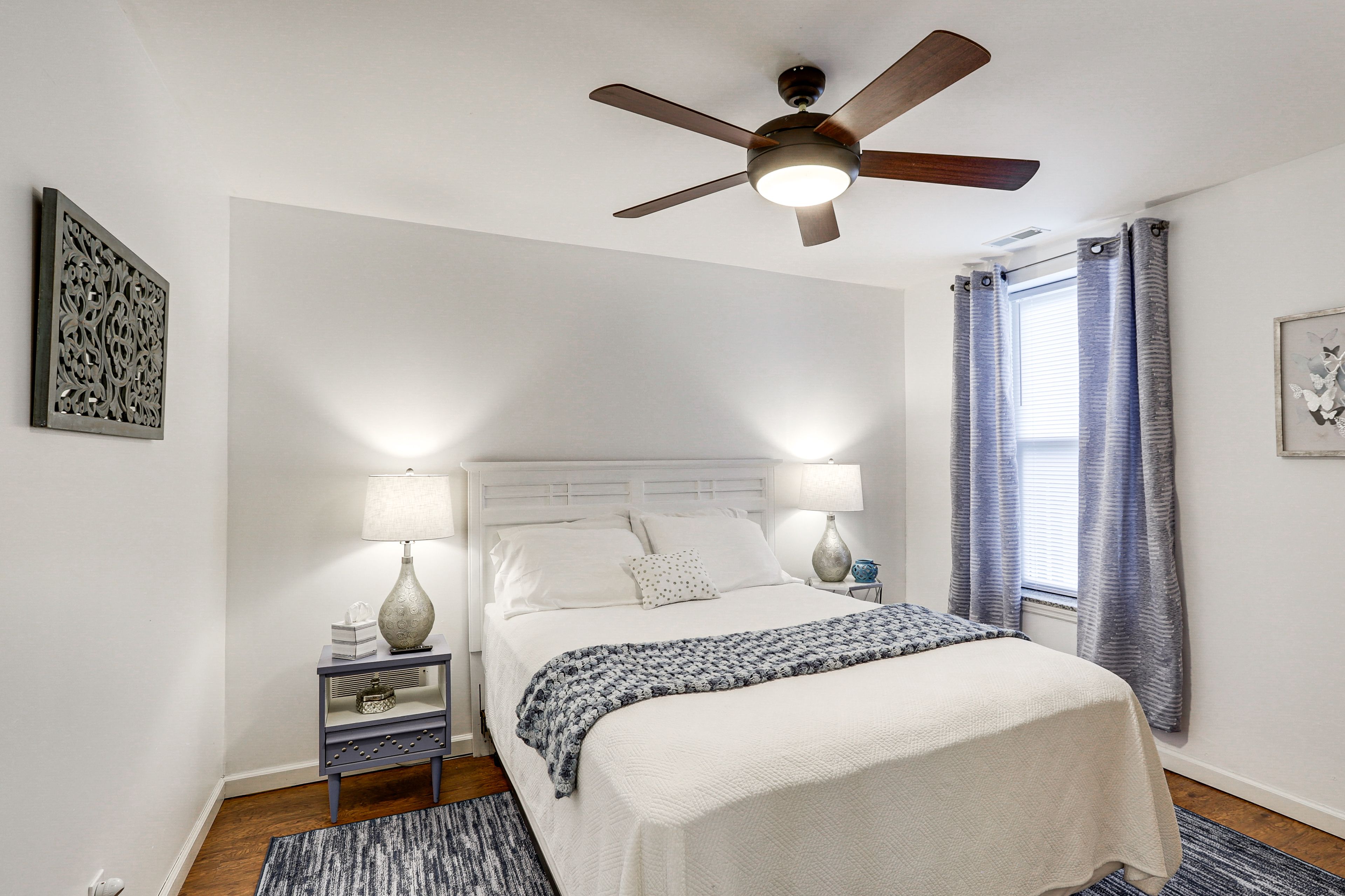 Bedroom 2 | Queen Bed