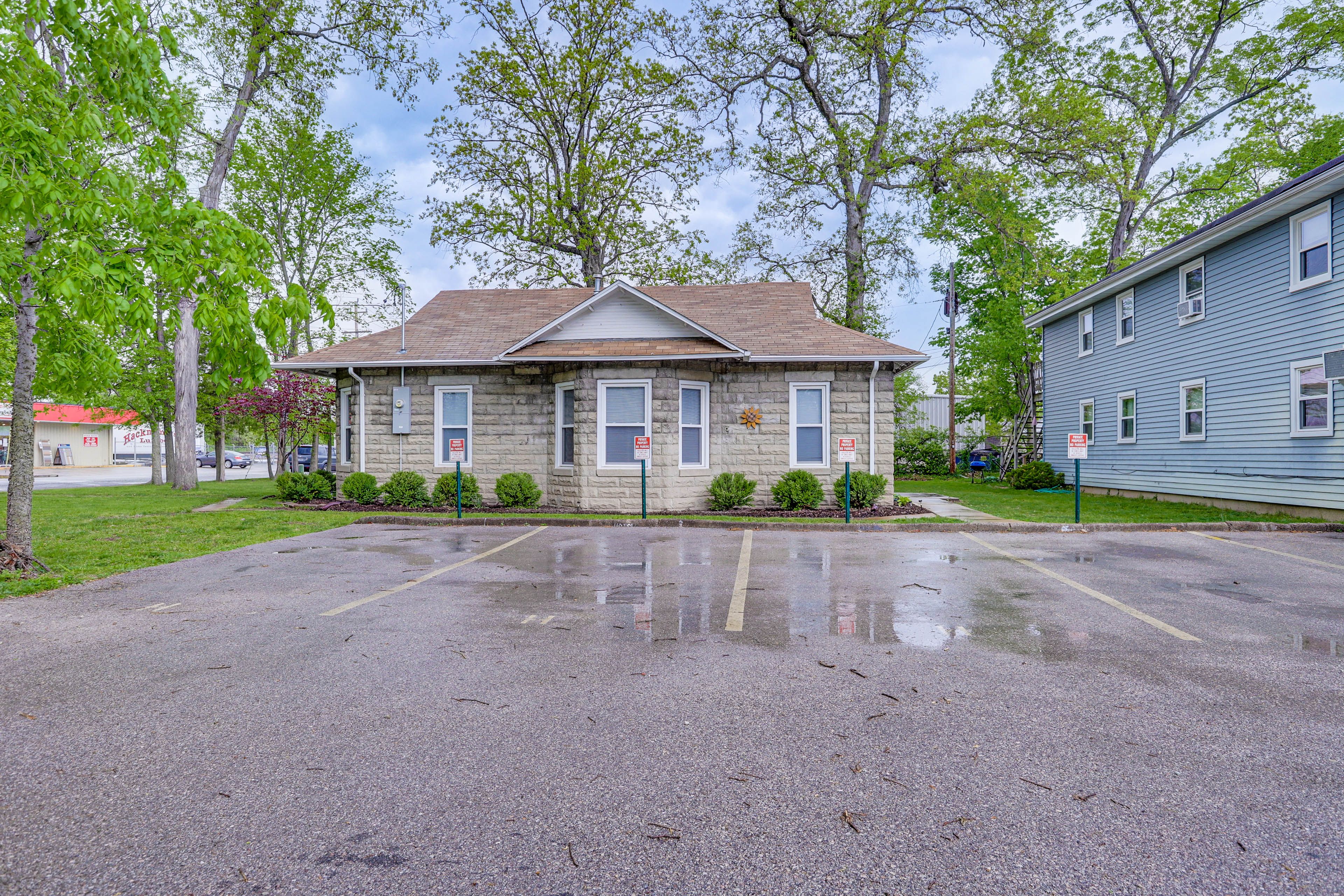 Exterior | Trailer Parking