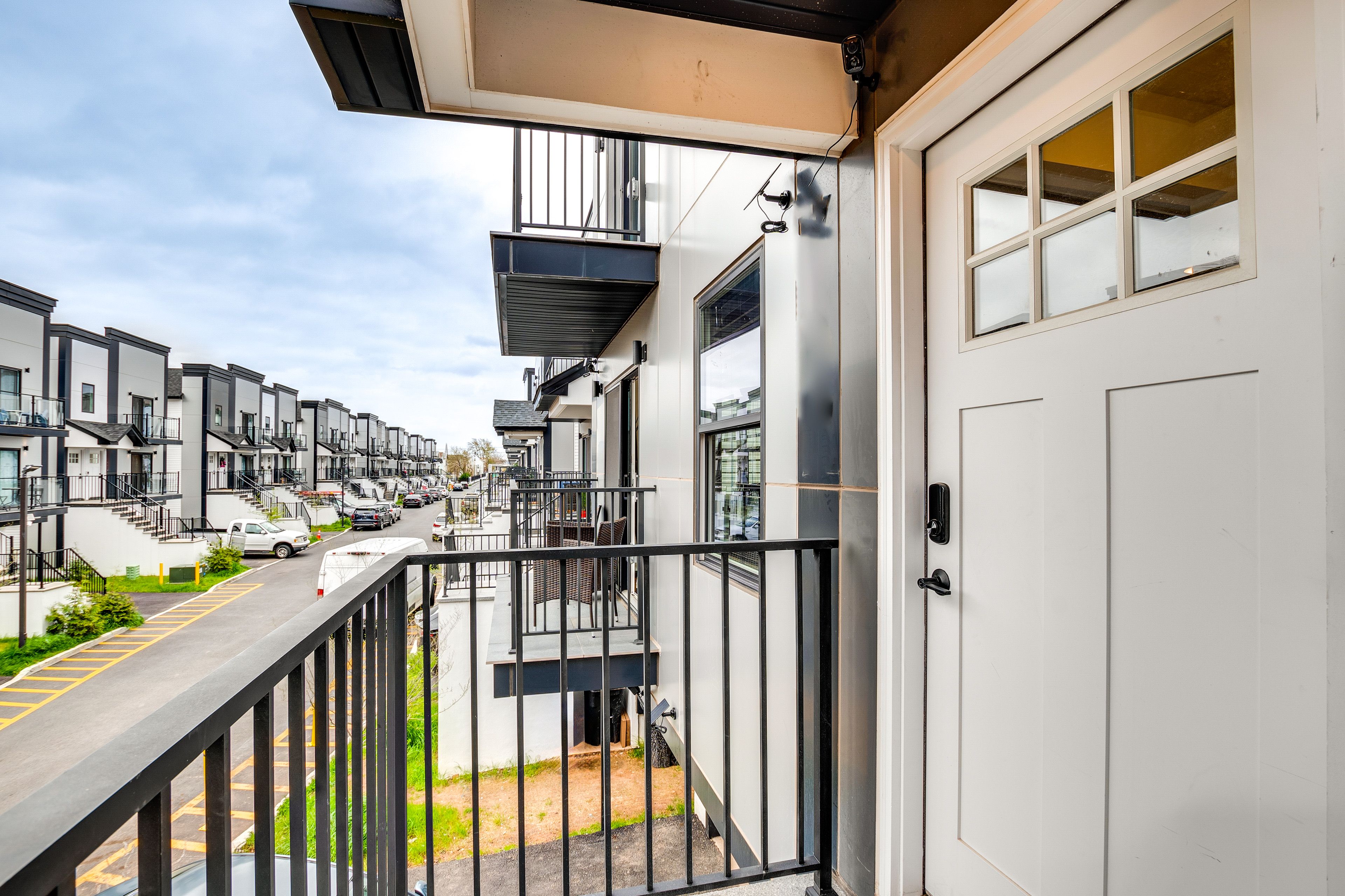 Exterior | Keyless Entry