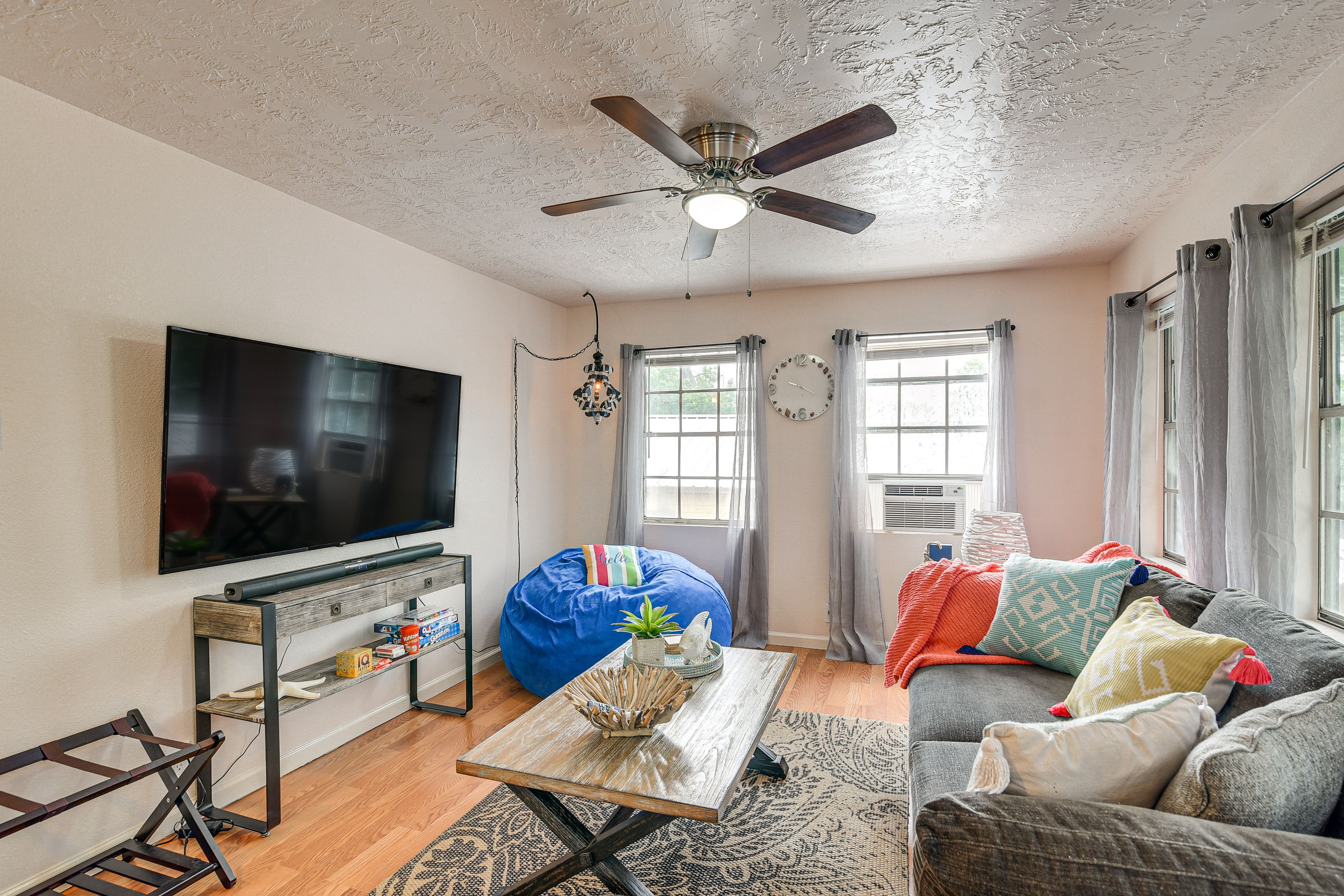 Living Area | Queen Sleeper Sofa
