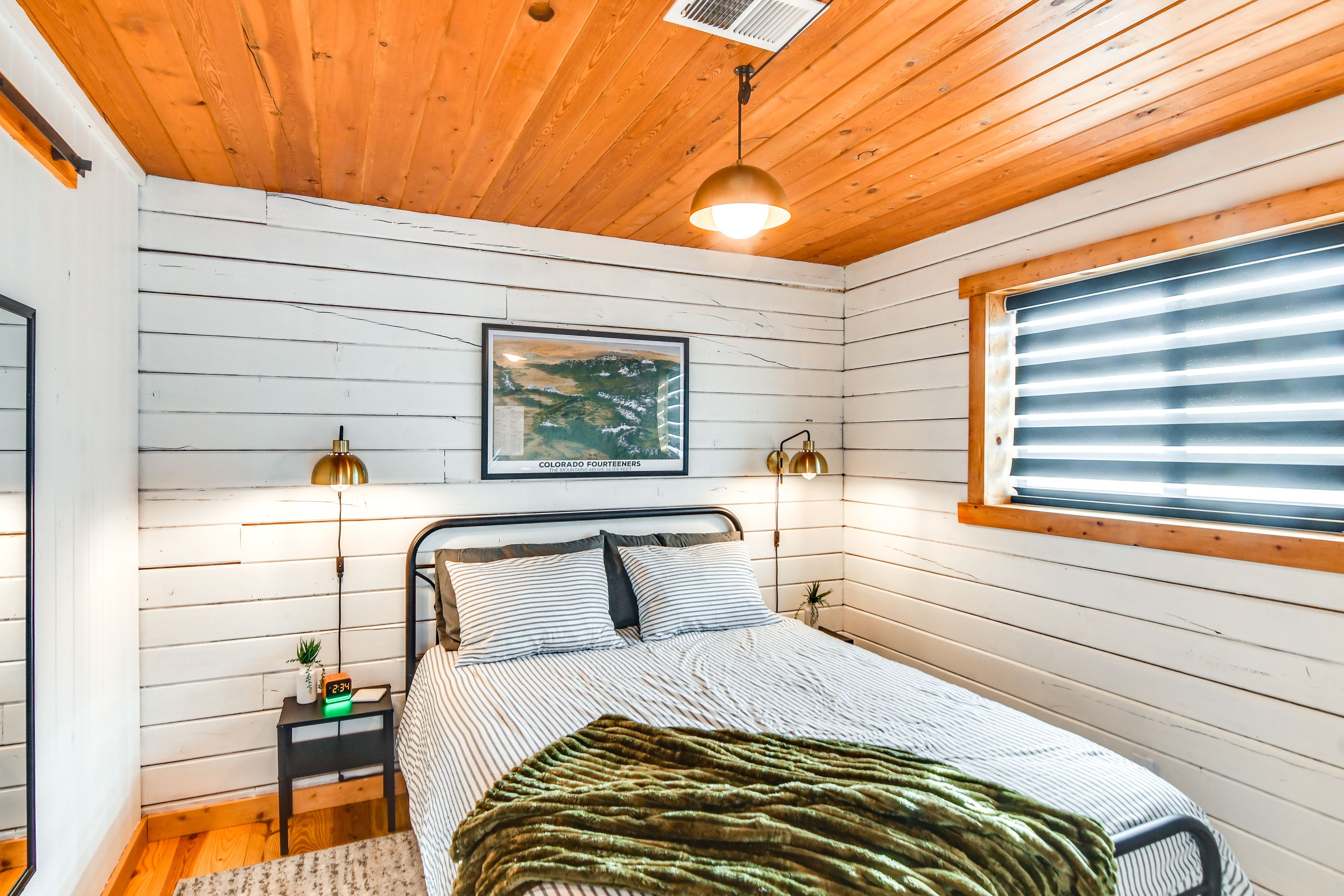 Bedroom 1 | Queen Bed | Linens Provided