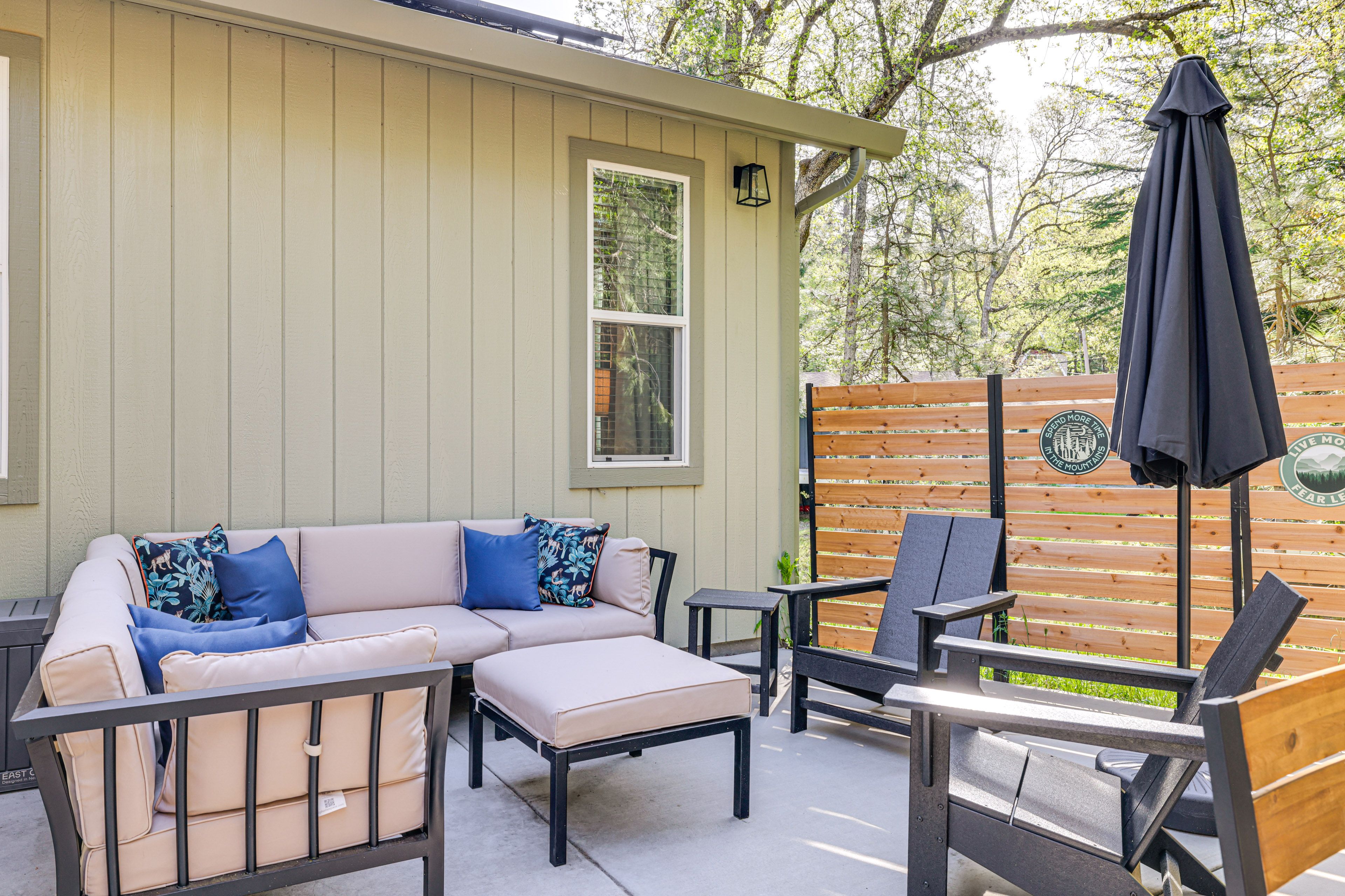 Patio | Outdoor Seating & Dining | Gas Grill